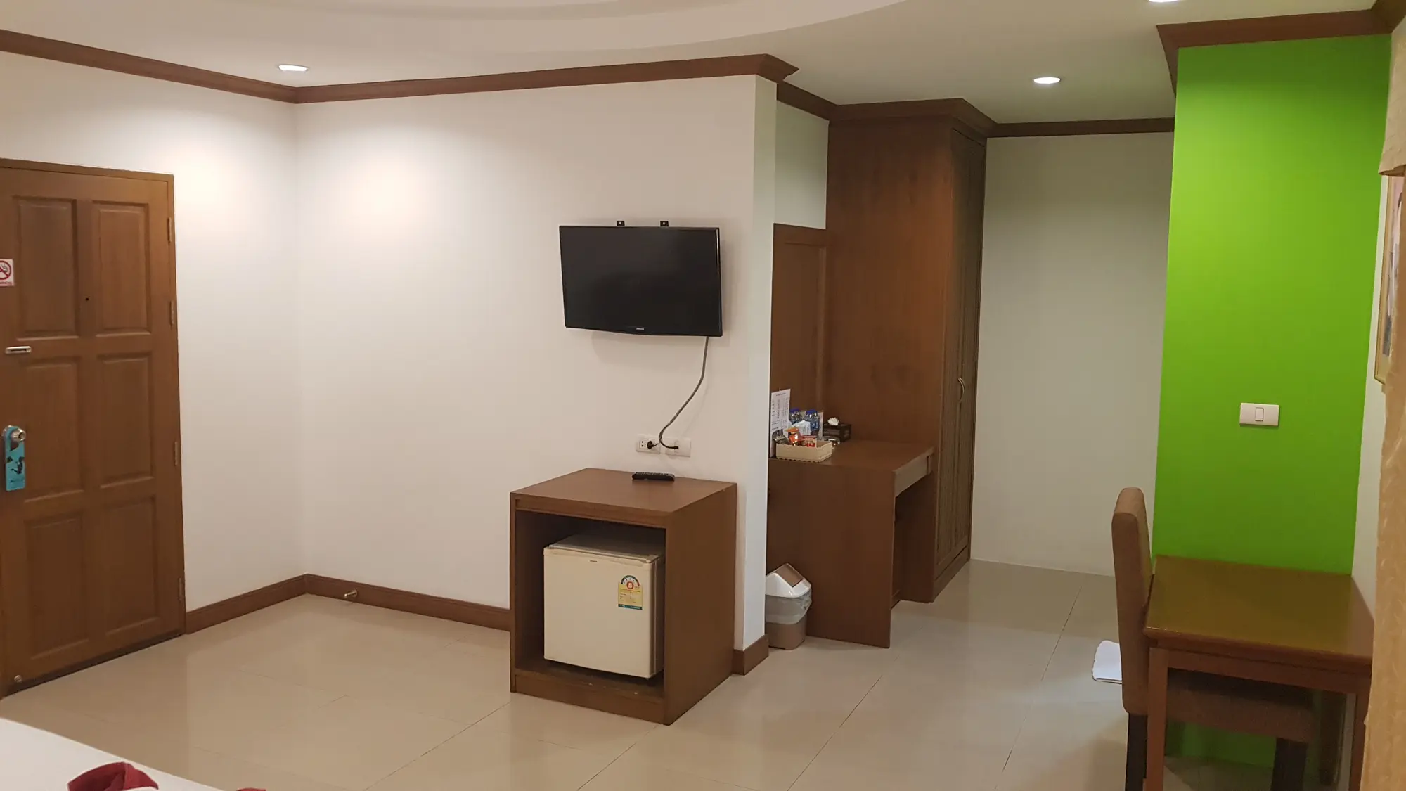 MVC Patong House, Room