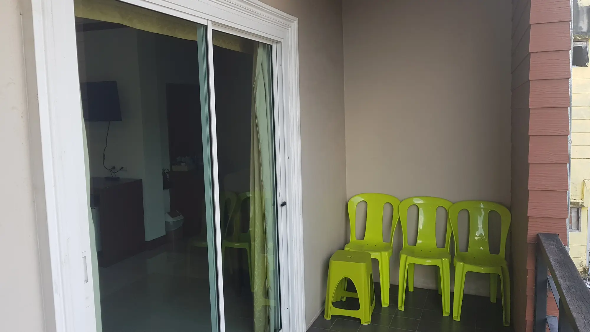 MVC Patong House, Room