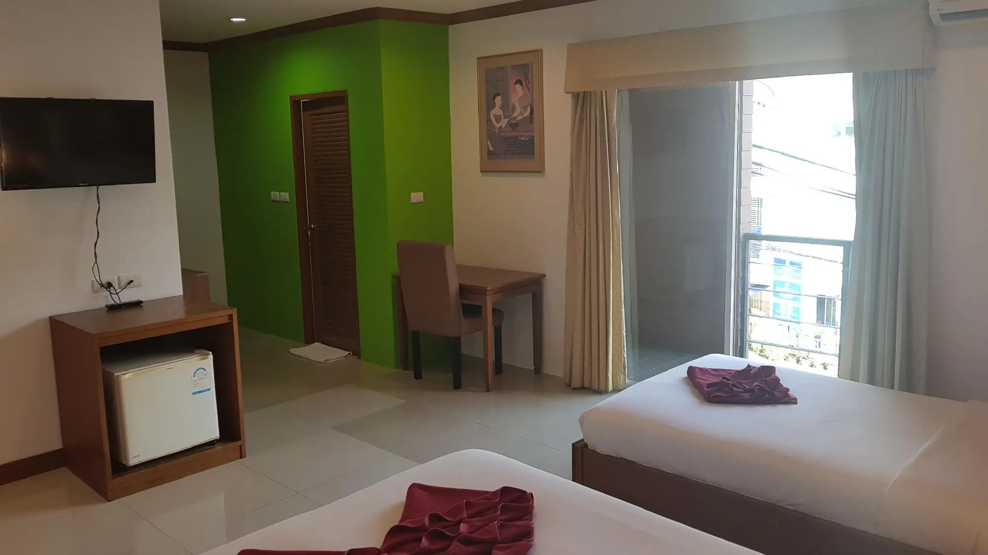 MVC Patong House, Room
