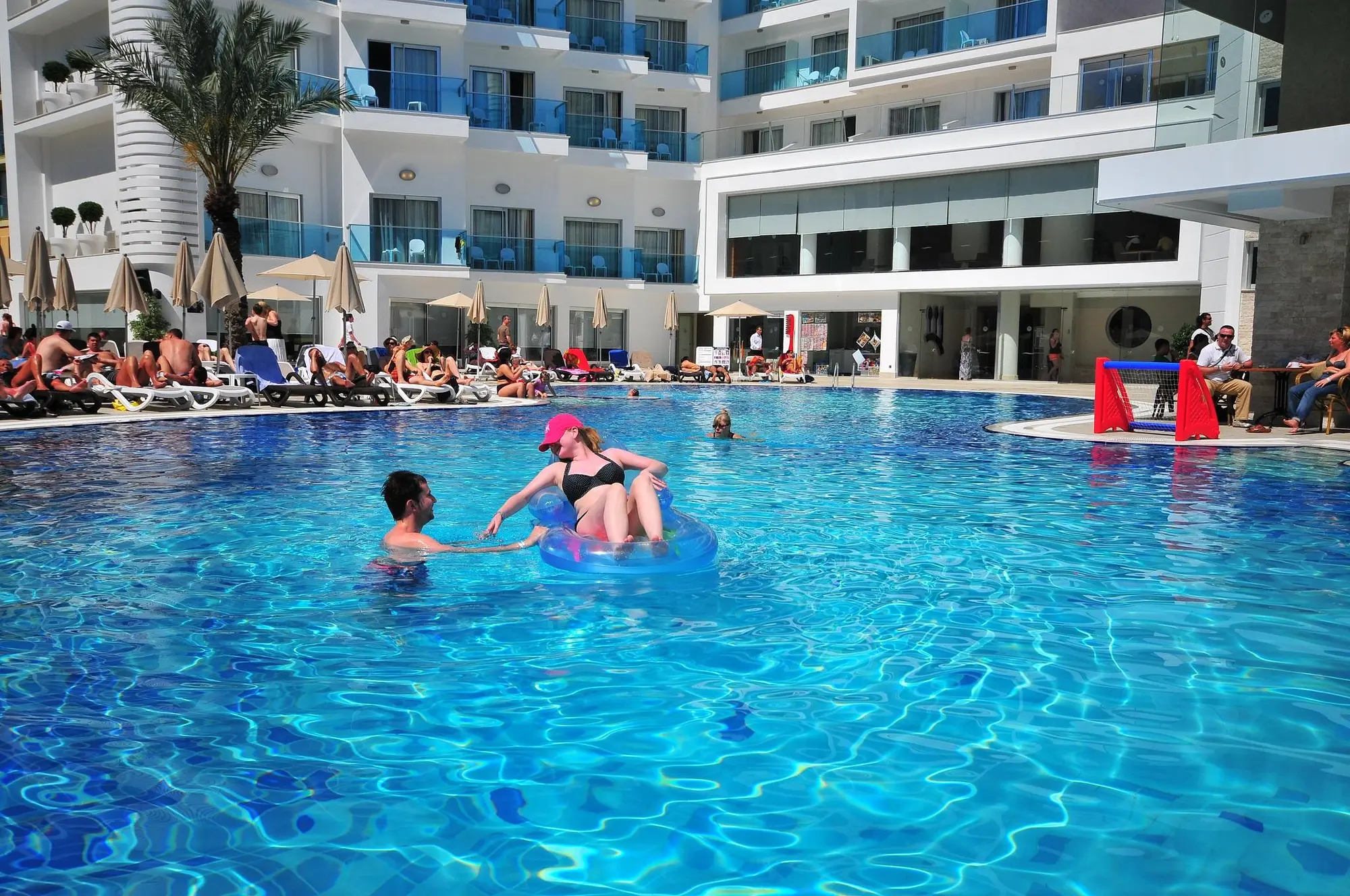 Blue Bay Platinum Hotel, Pool