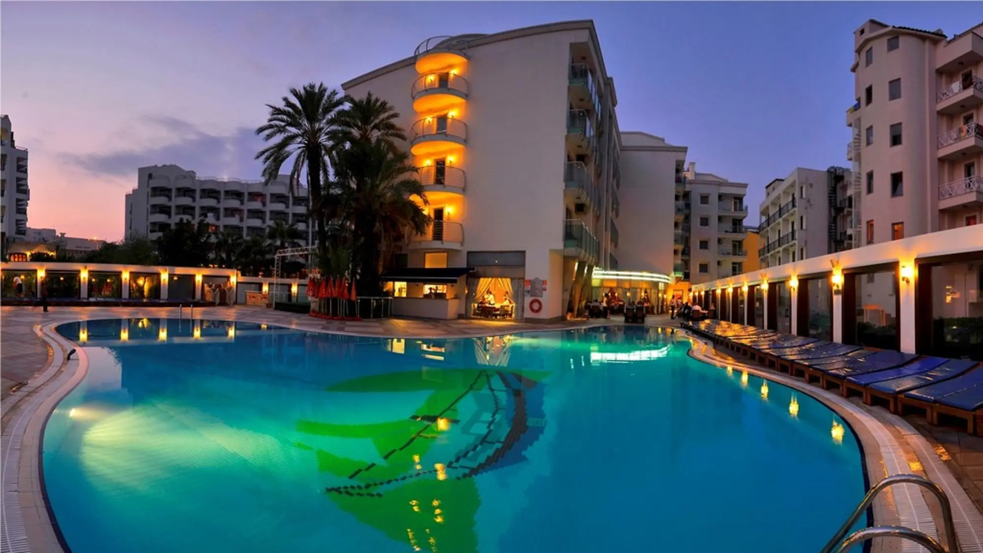 Blue Bay Platinum Hotel, Pool