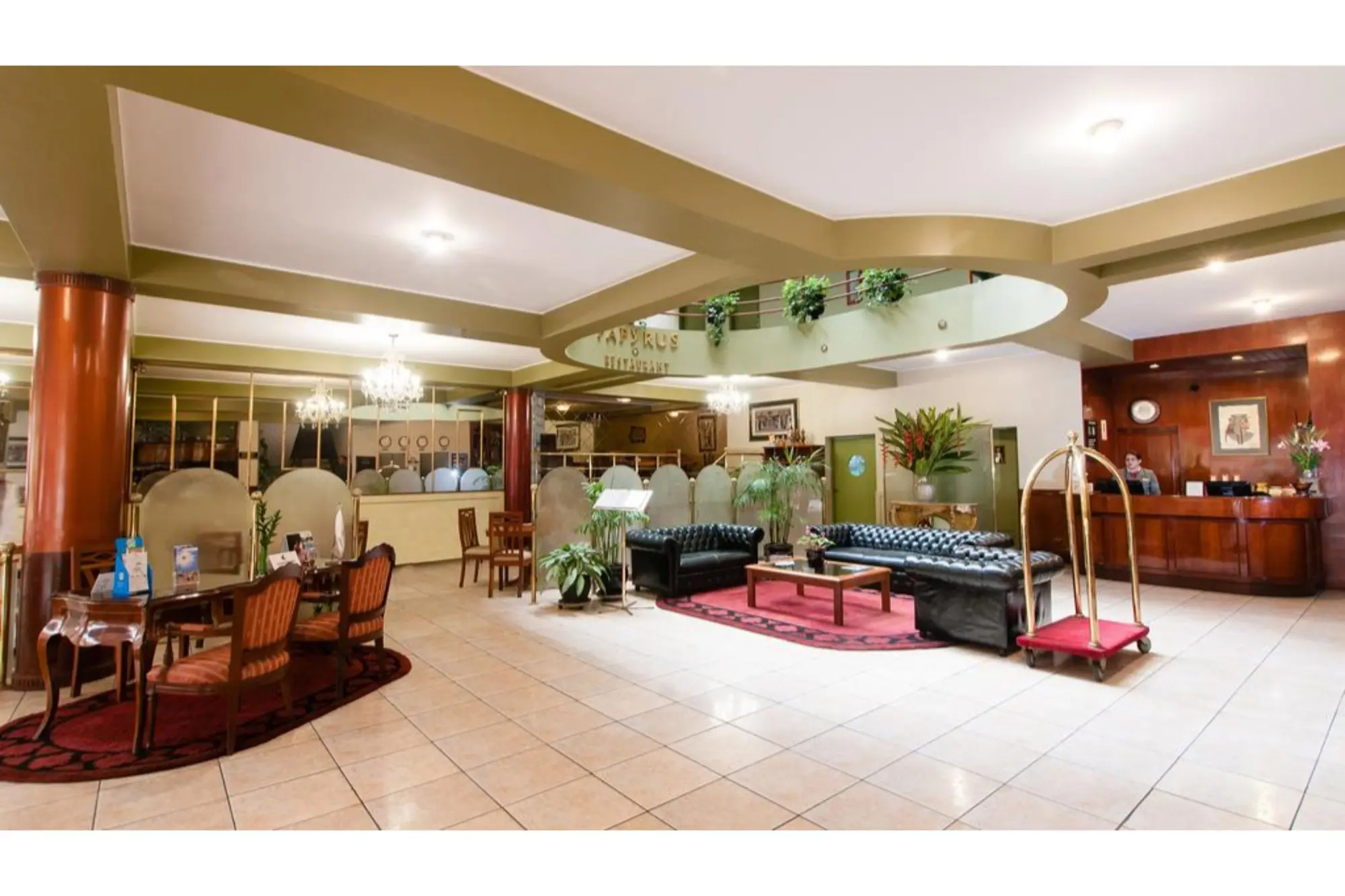 Faraona Grand Hotel, Lobby