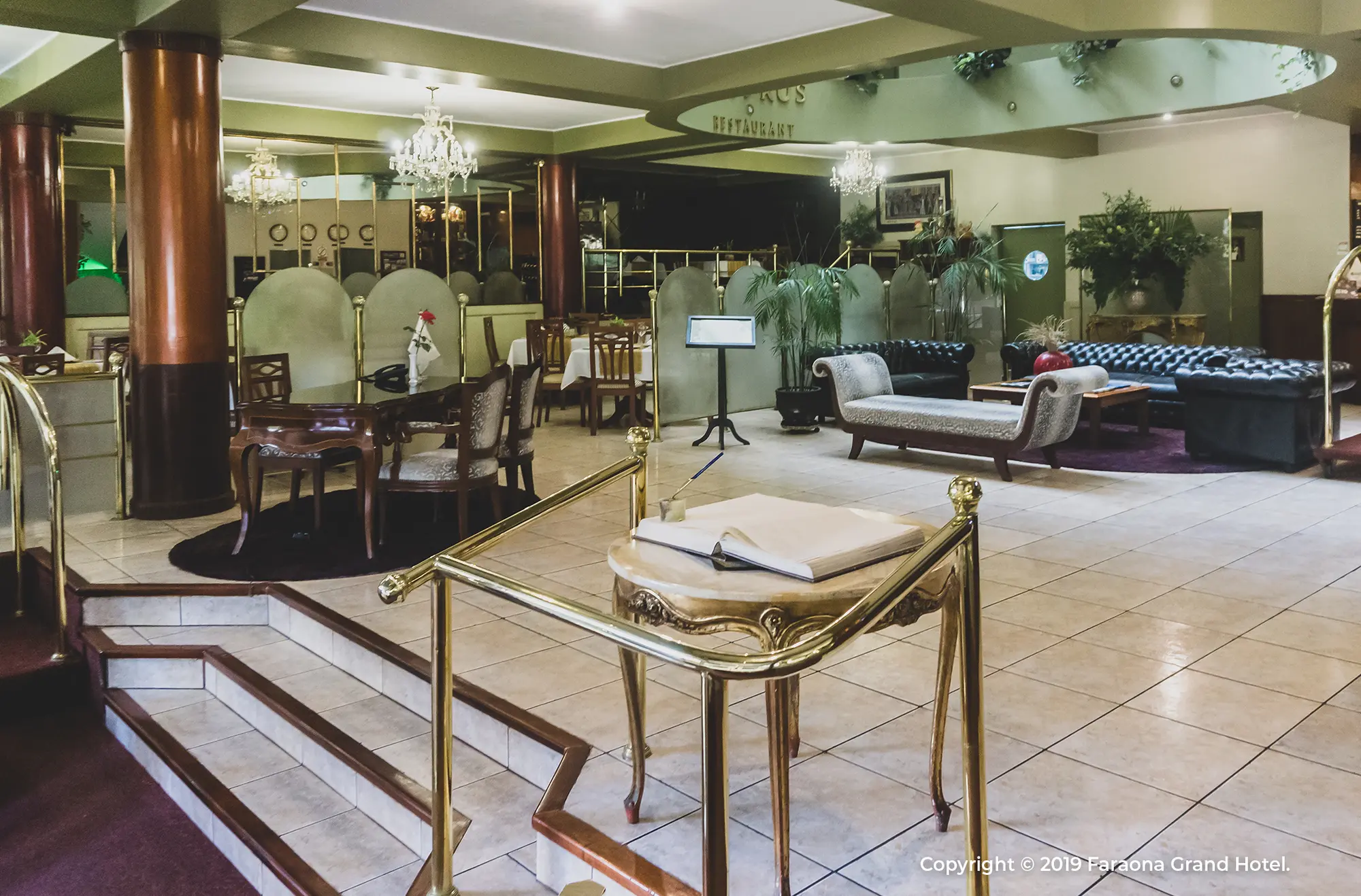 Faraona Grand Hotel, Lobby