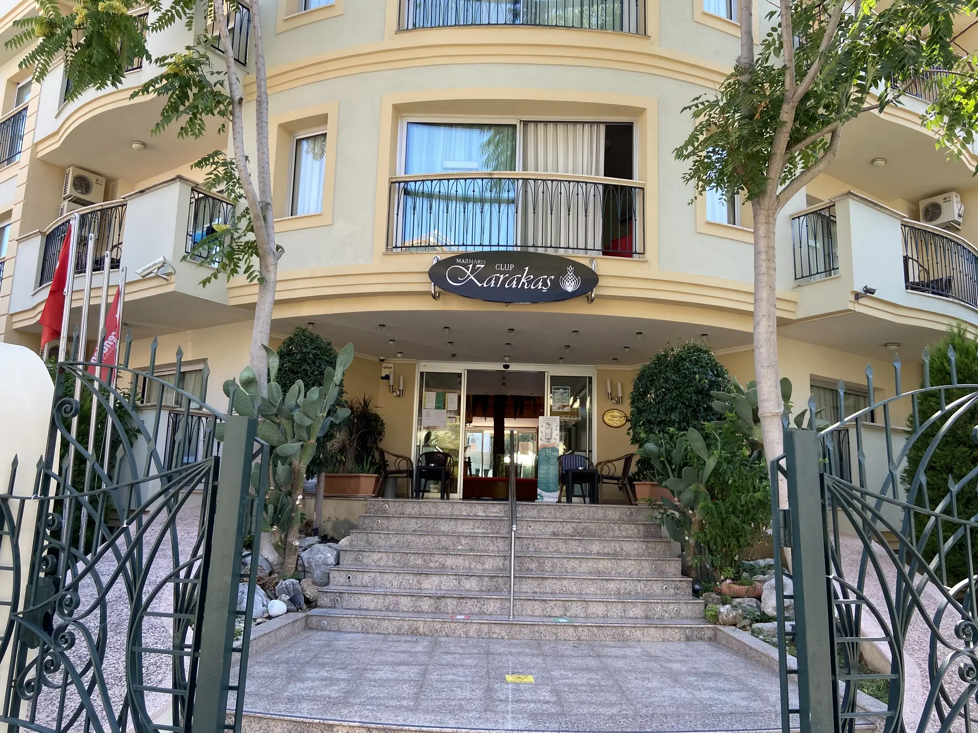 Club Karakas Apart, General view