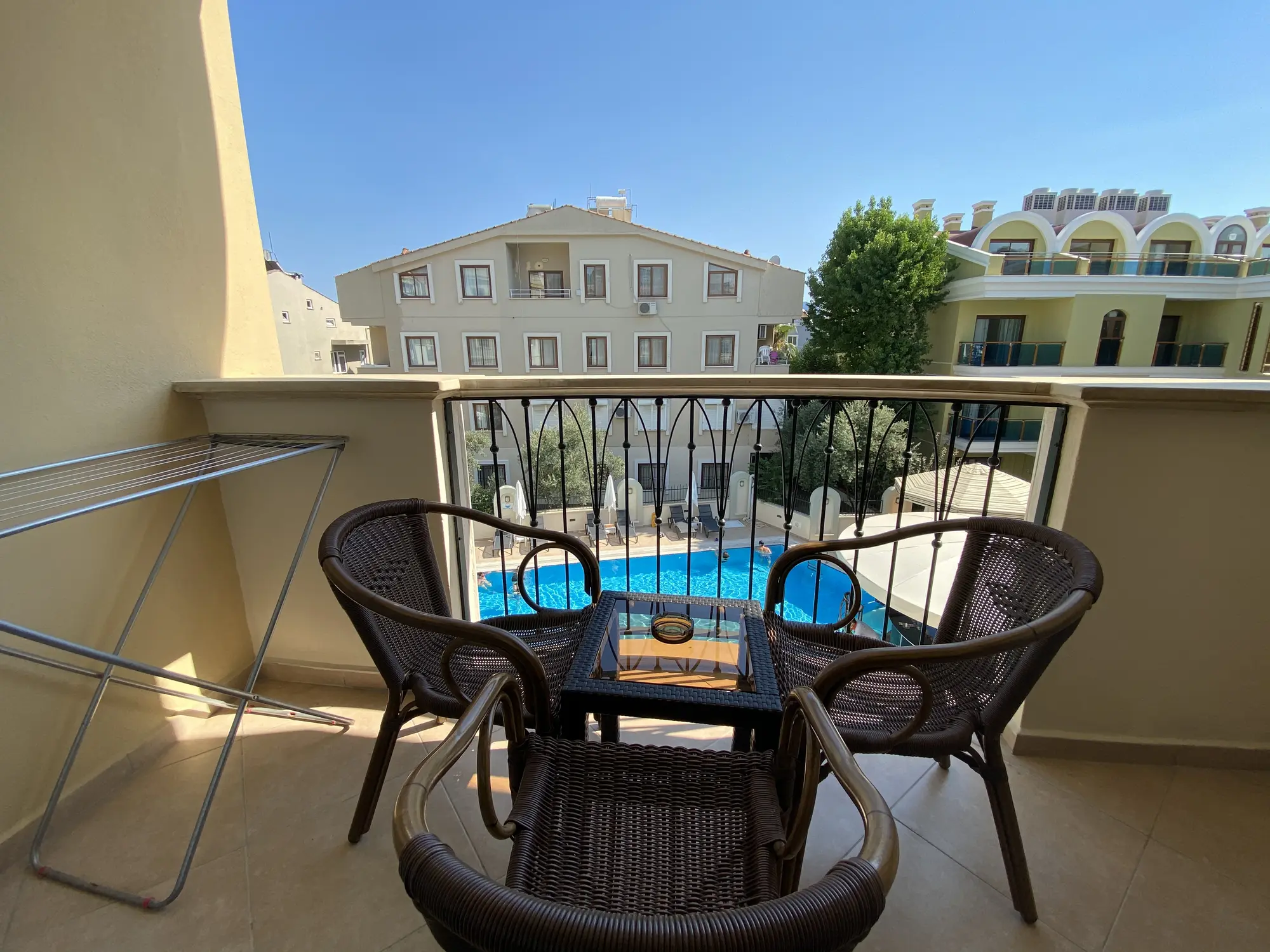 Club Karakas Apart, Room