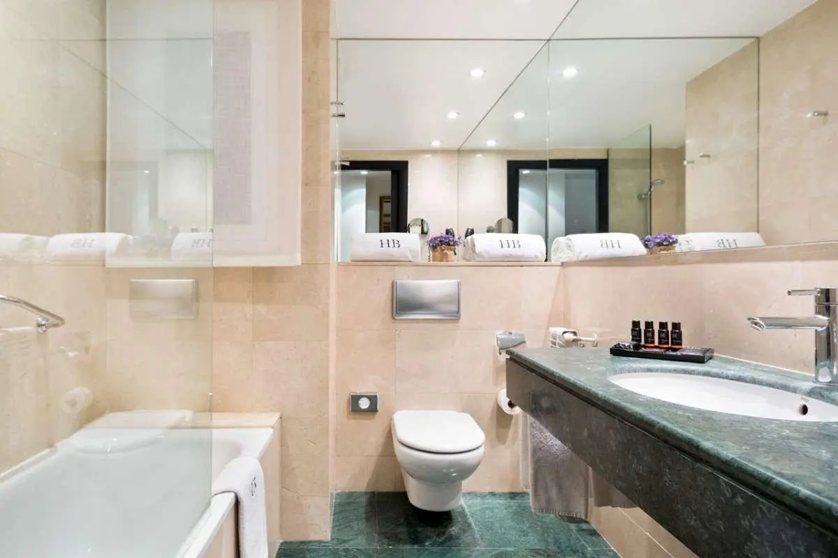 Hotel Balmoral, Room