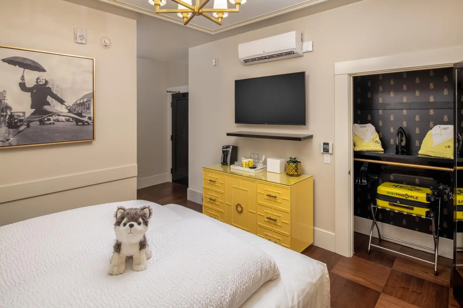 Staypineapple, An Elegant Hotel, Union Square, Room