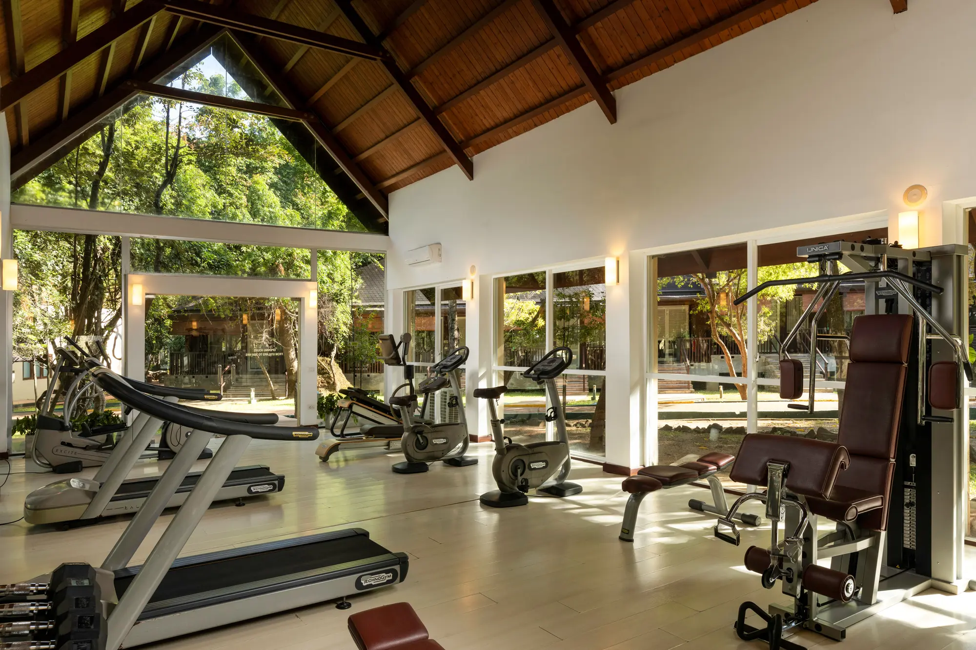 Occidental Paradise Dambulla, Sports and Entertainment