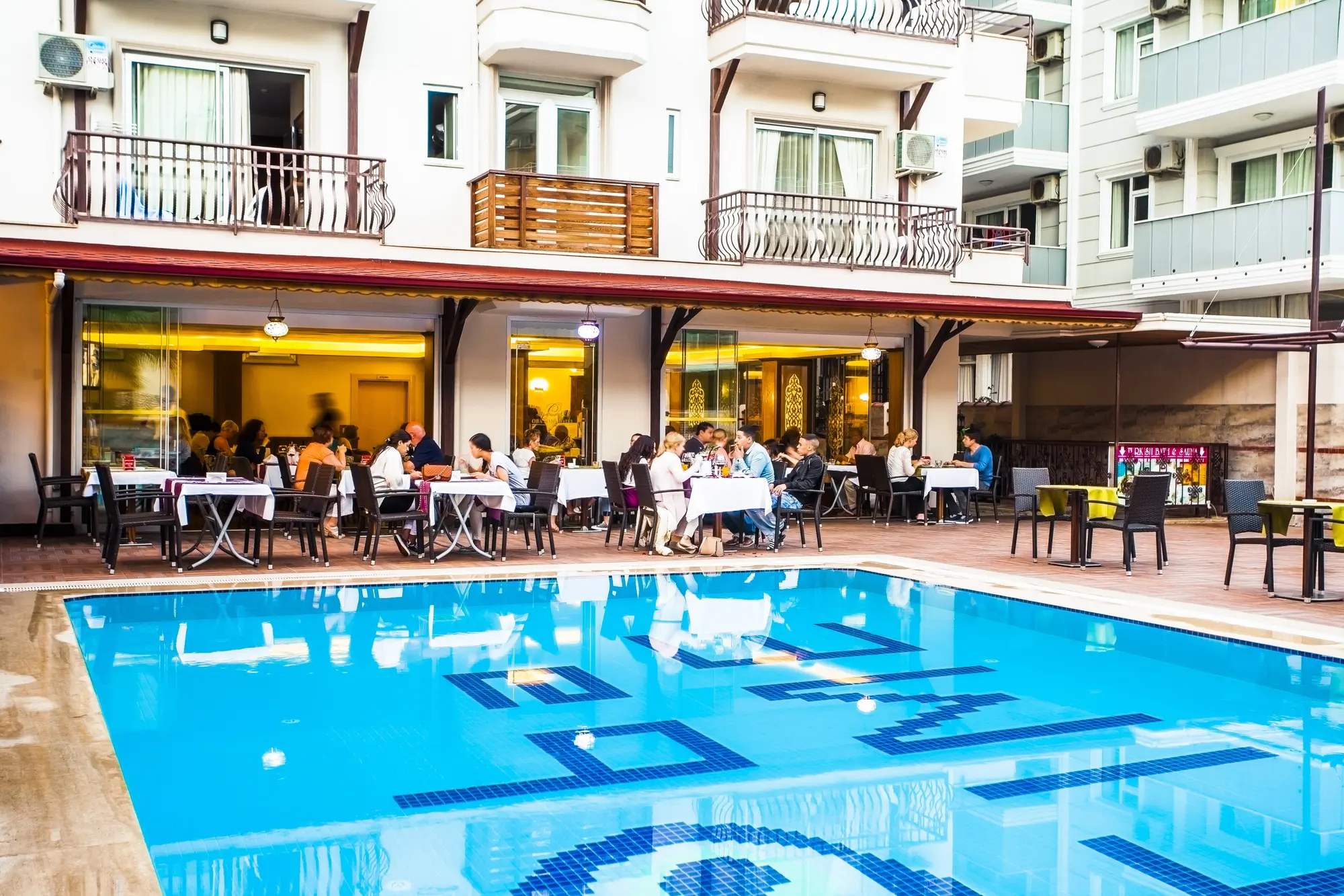 Oba Time Hotel, Bar