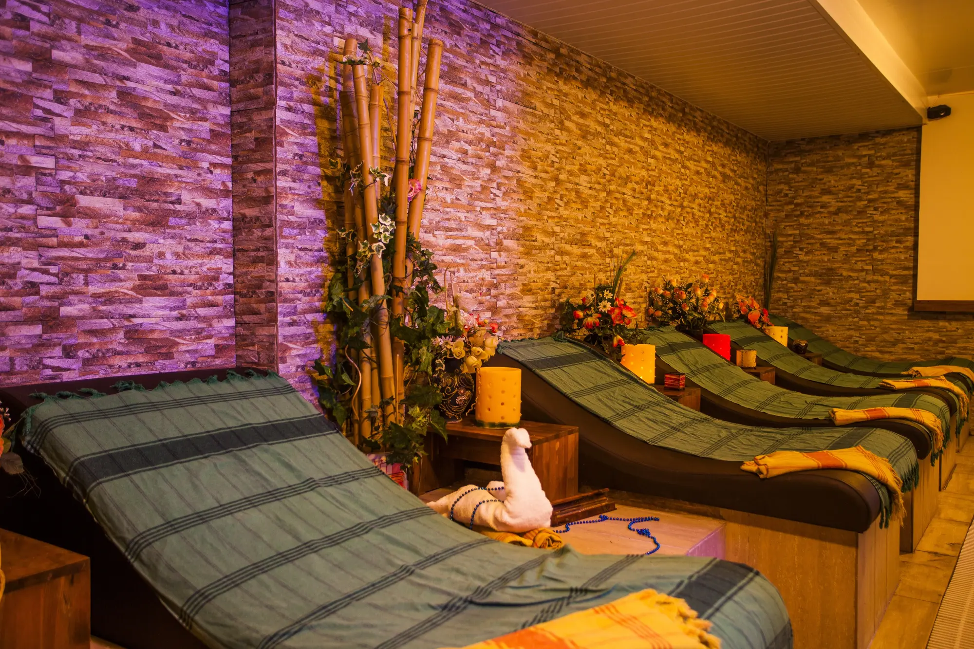 Oba Time Hotel, Sports and Entertainment