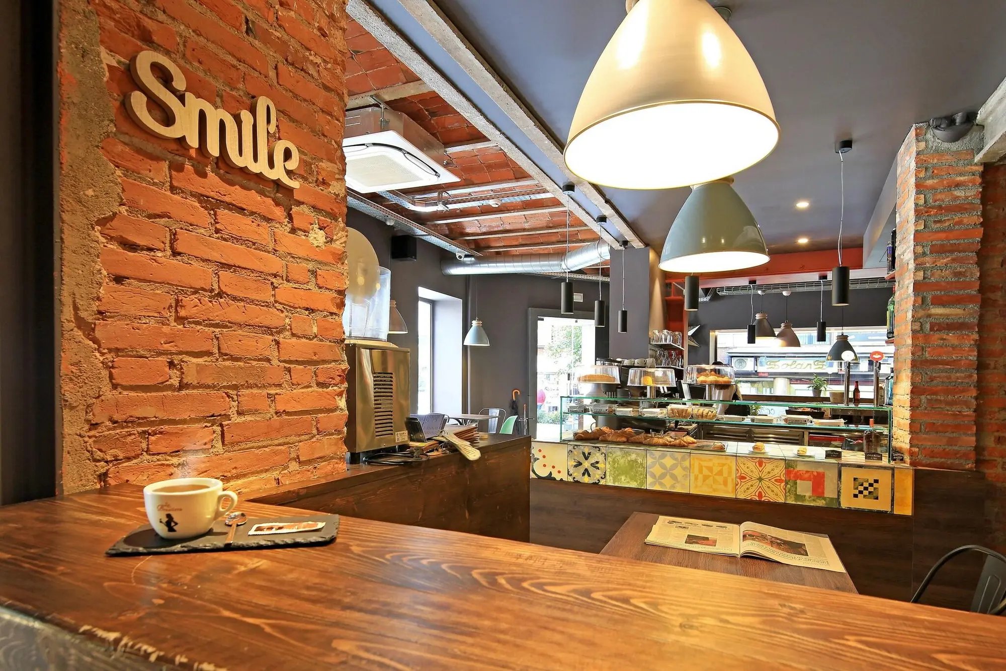 Tudel, Bar