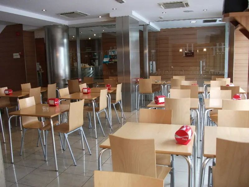 Tudel, Restaurant