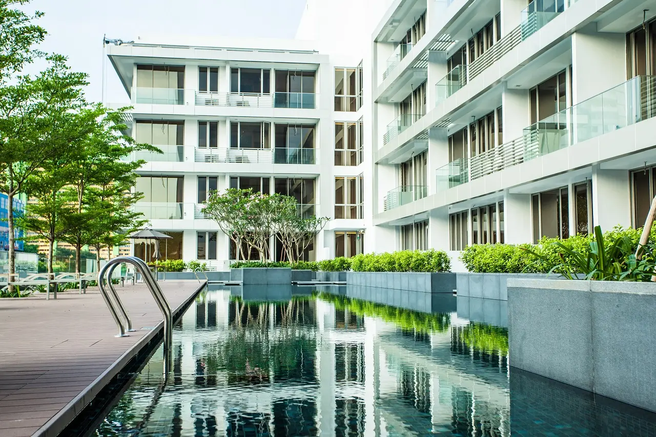 Dorsett Singapore, Pool