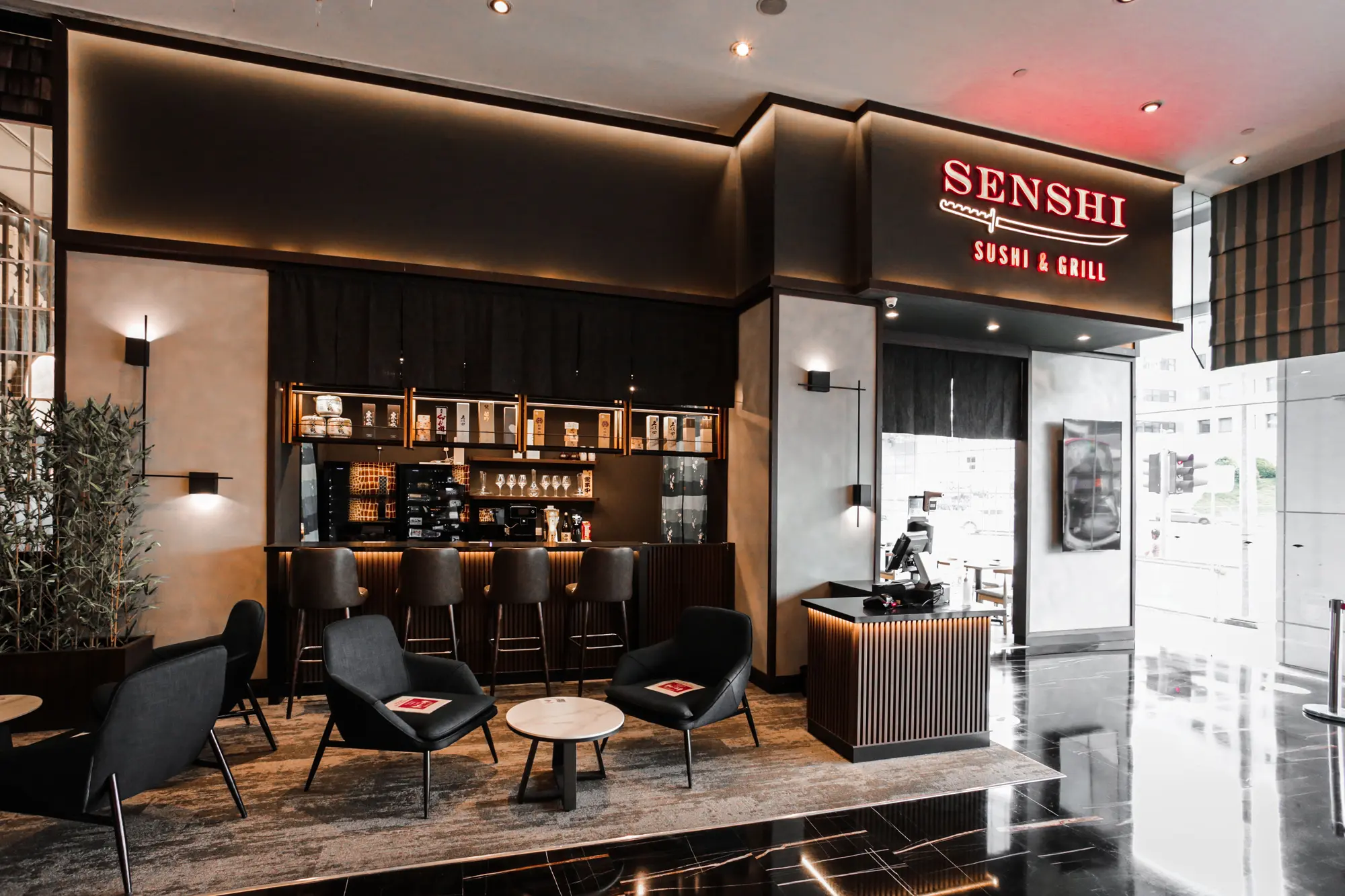 Dorsett Singapore, Restaurant