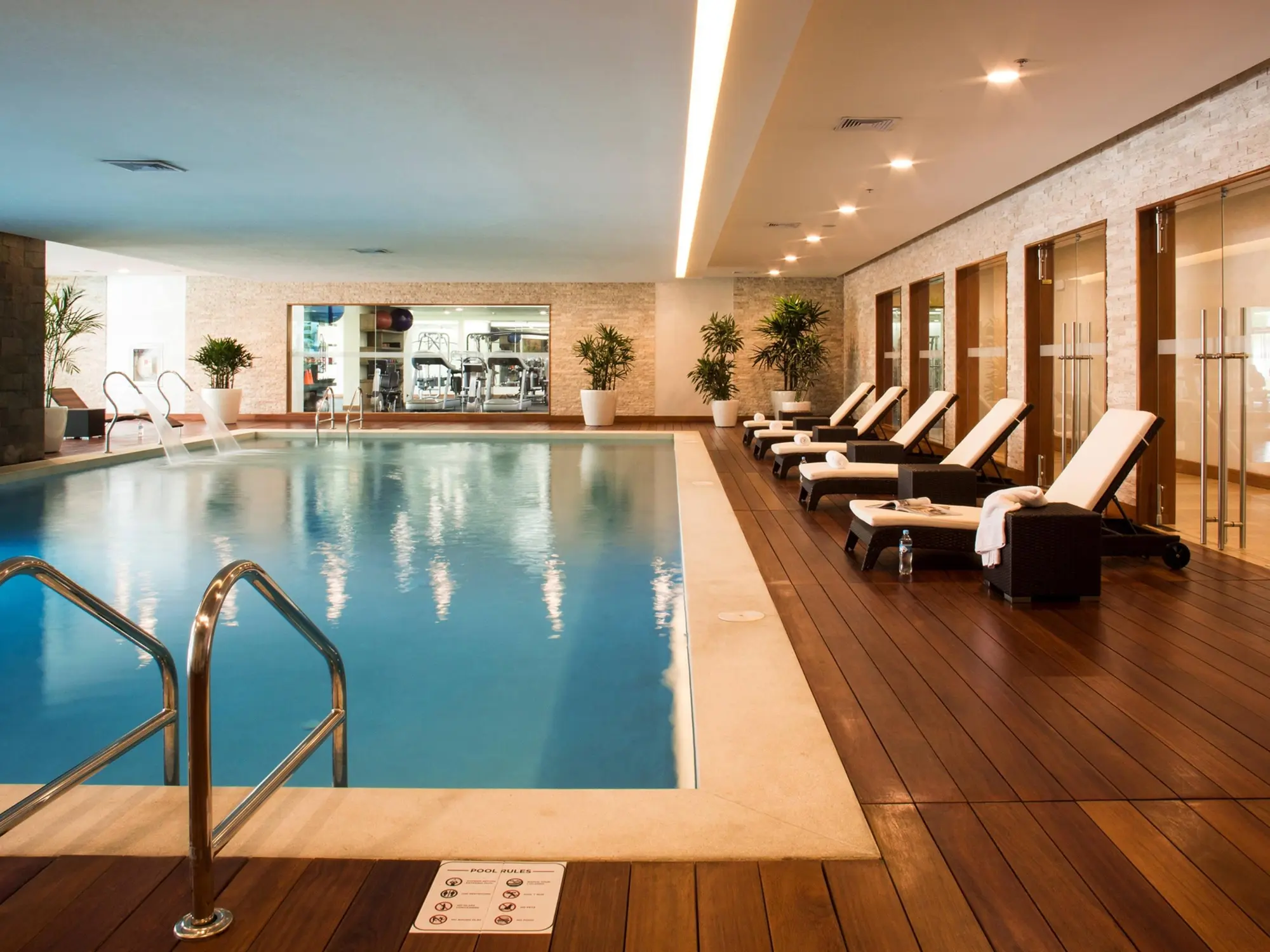Swissôtel Lima, Pool
