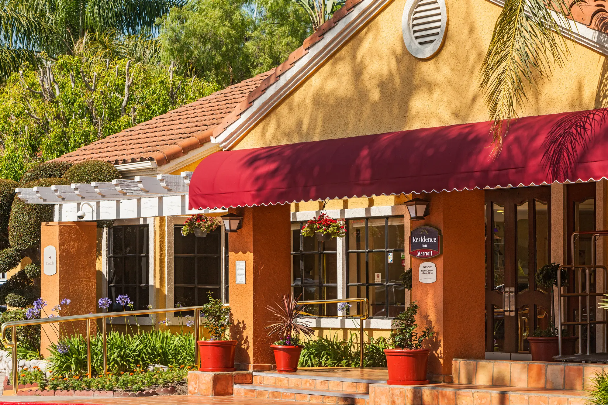 Clementine Hotel & Suites Anaheim, General view