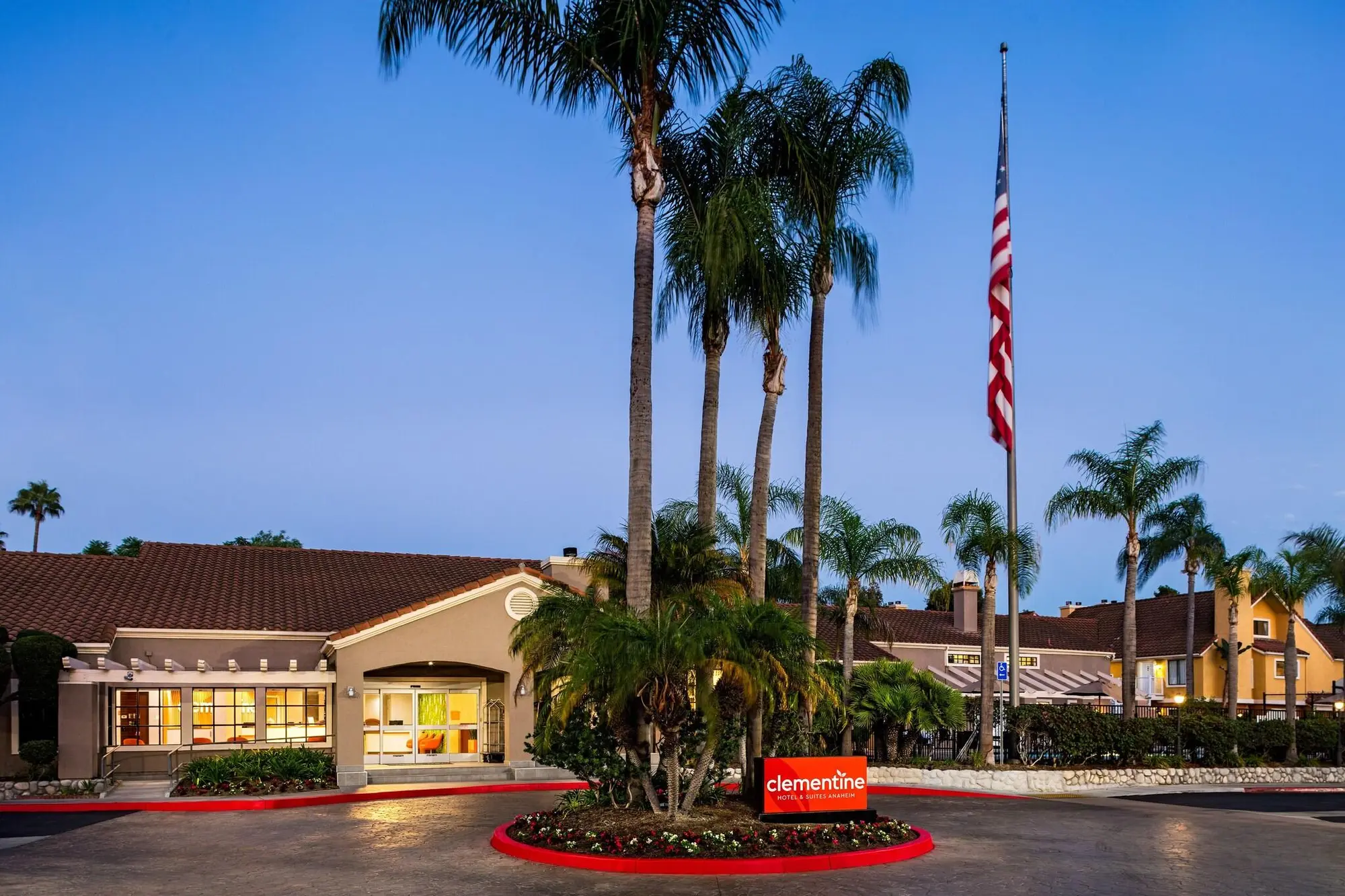 Clementine Hotel & Suites Anaheim, General view