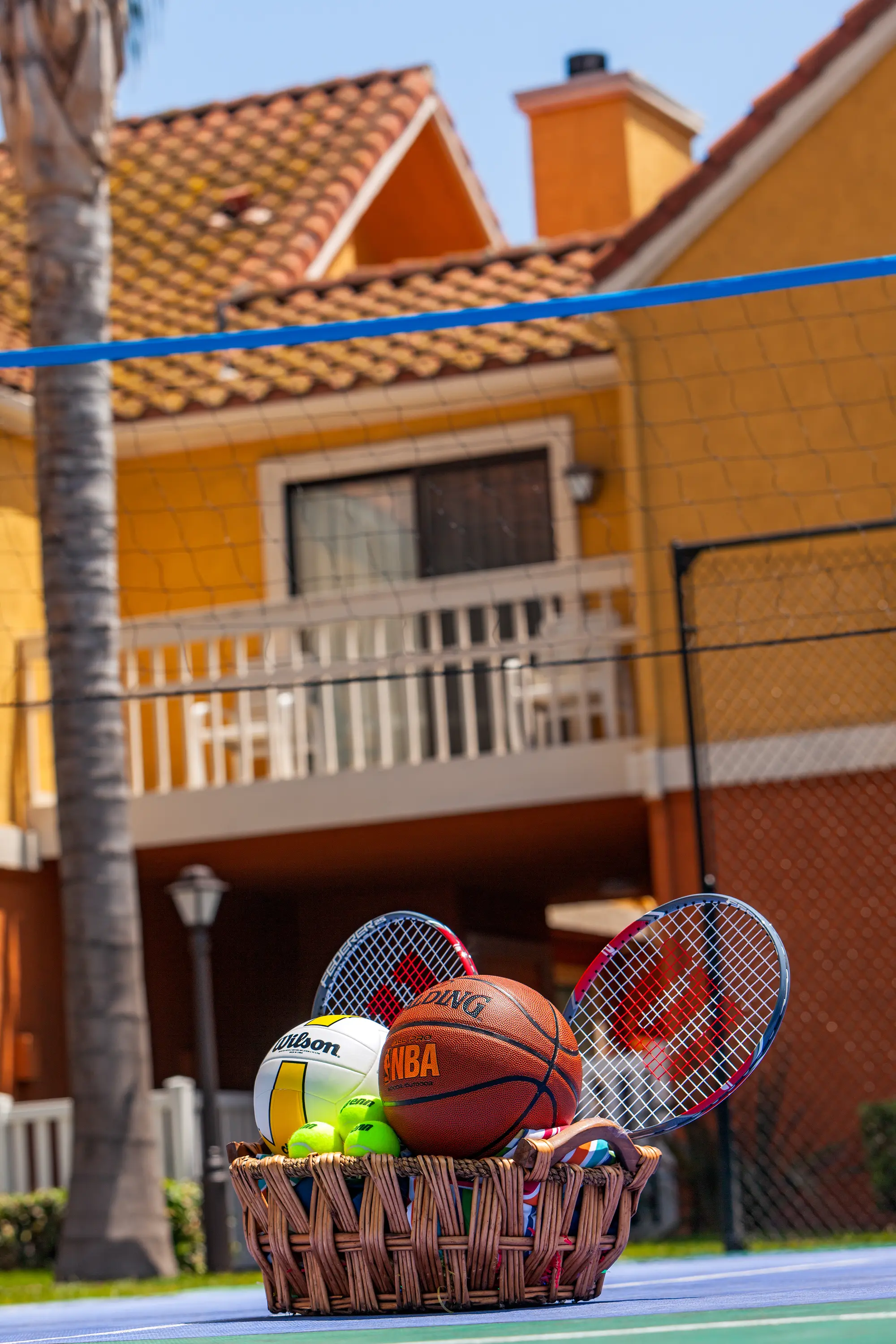 Clementine Hotel & Suites Anaheim, Sports and Entertainment