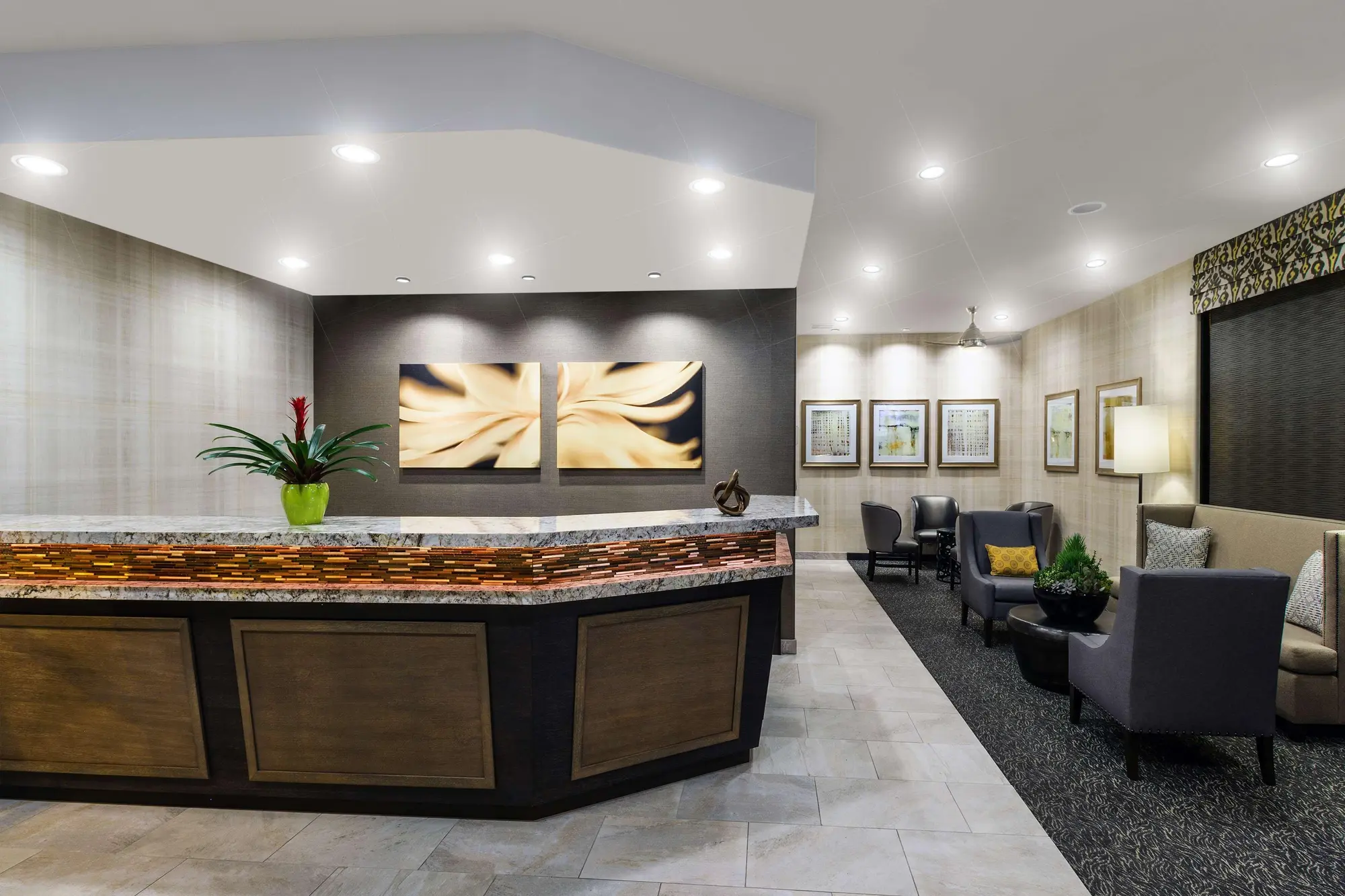 Best Western Plus Carriage Inn, Lobby