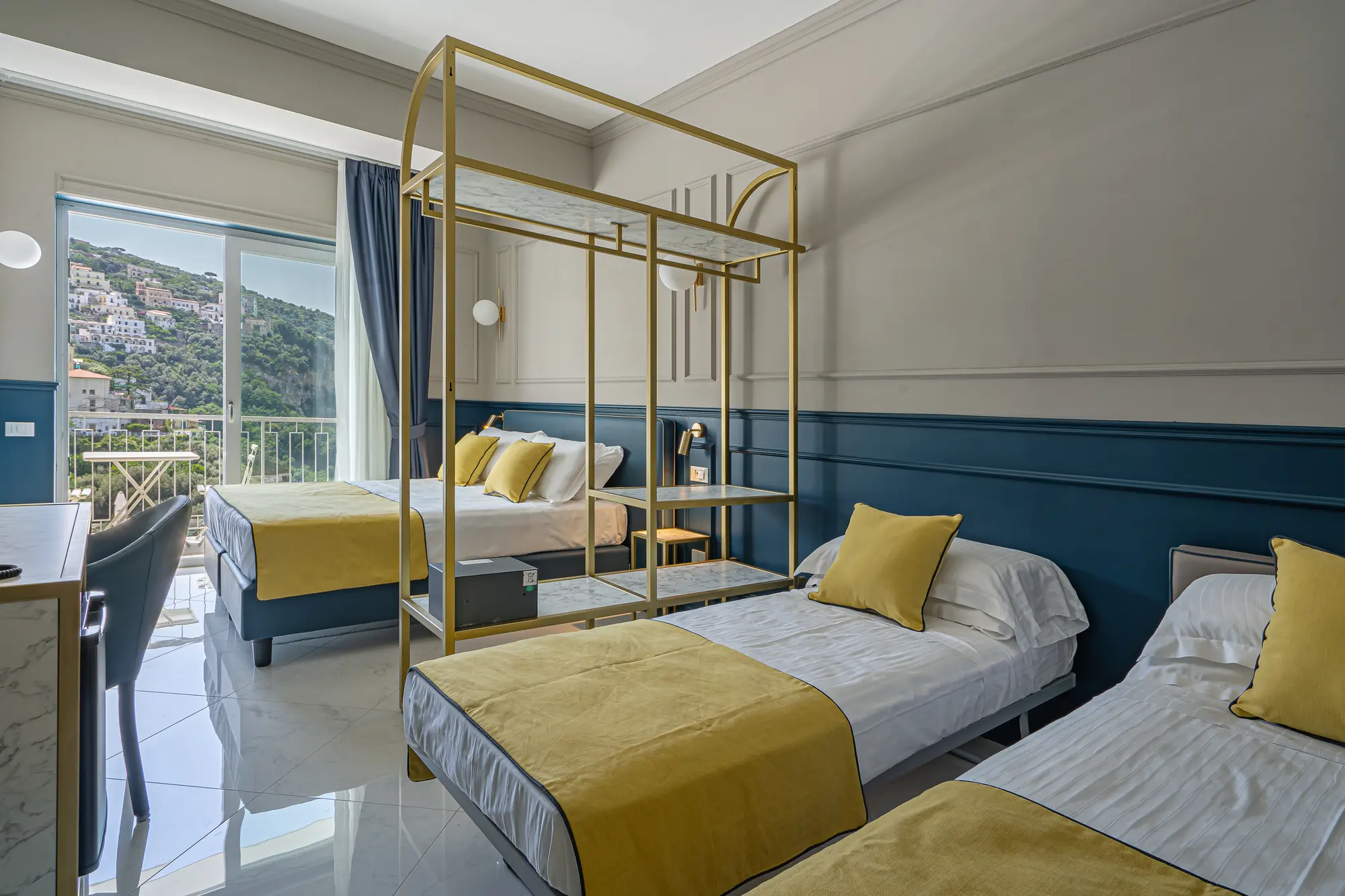 Mary Hotel, Room