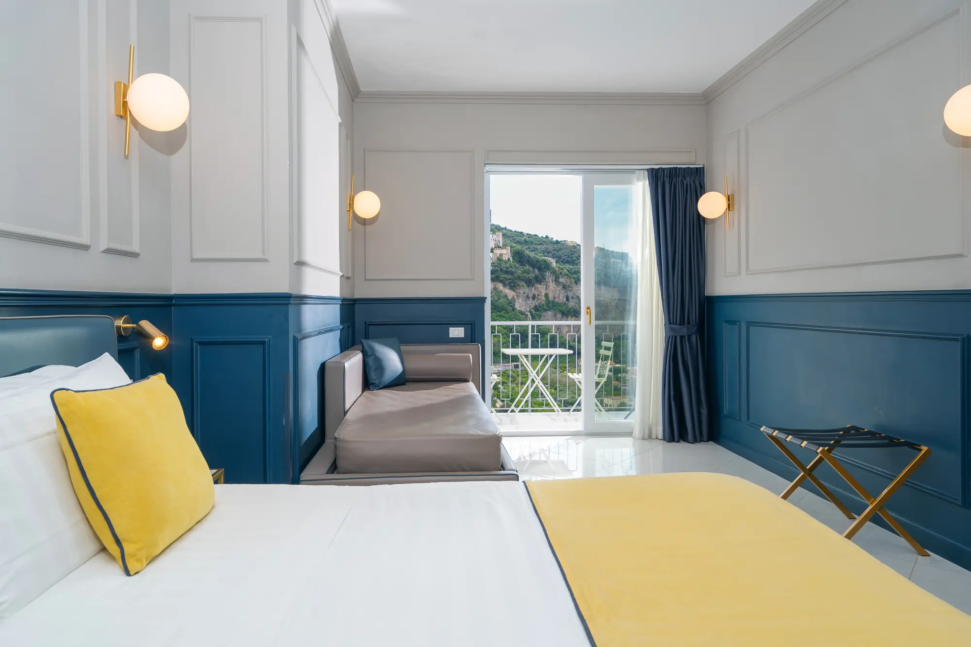 Mary Hotel, Room