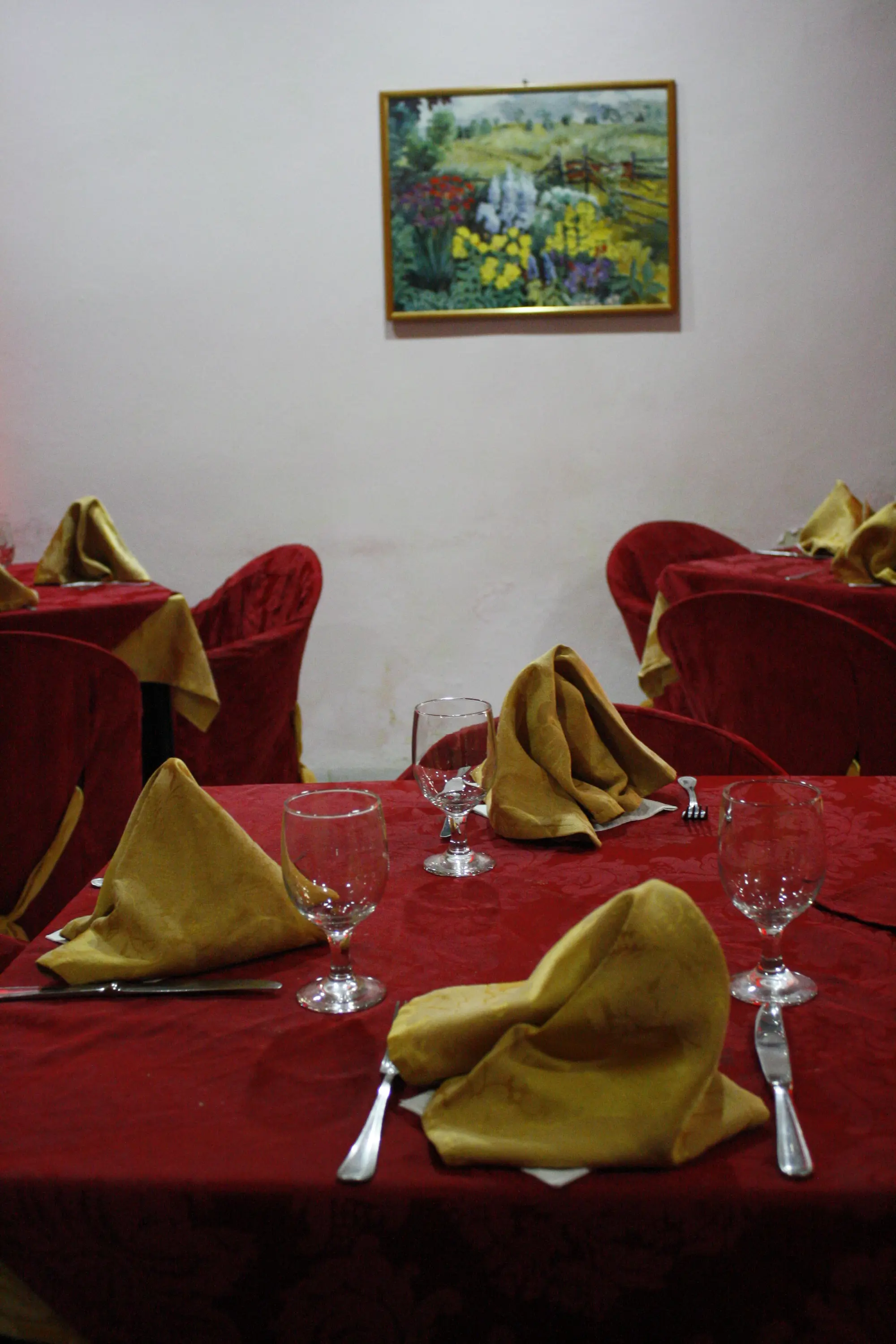 San Alejandro, Restaurant