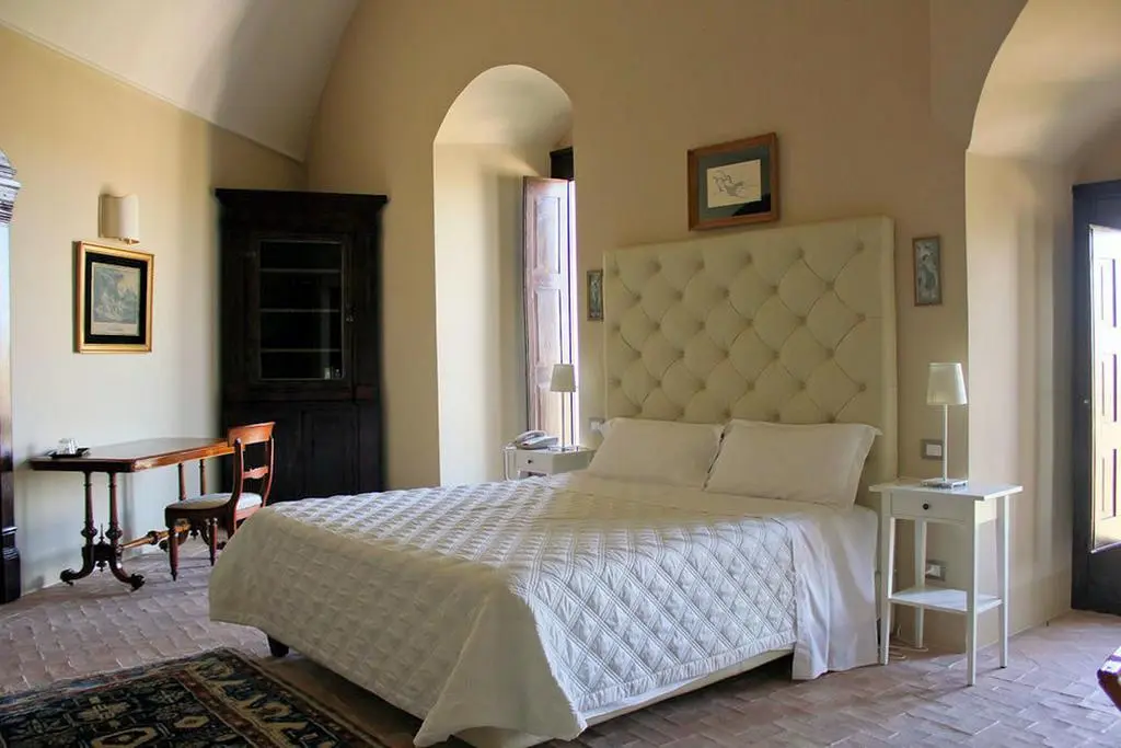 Palazzo Viceconte, Room