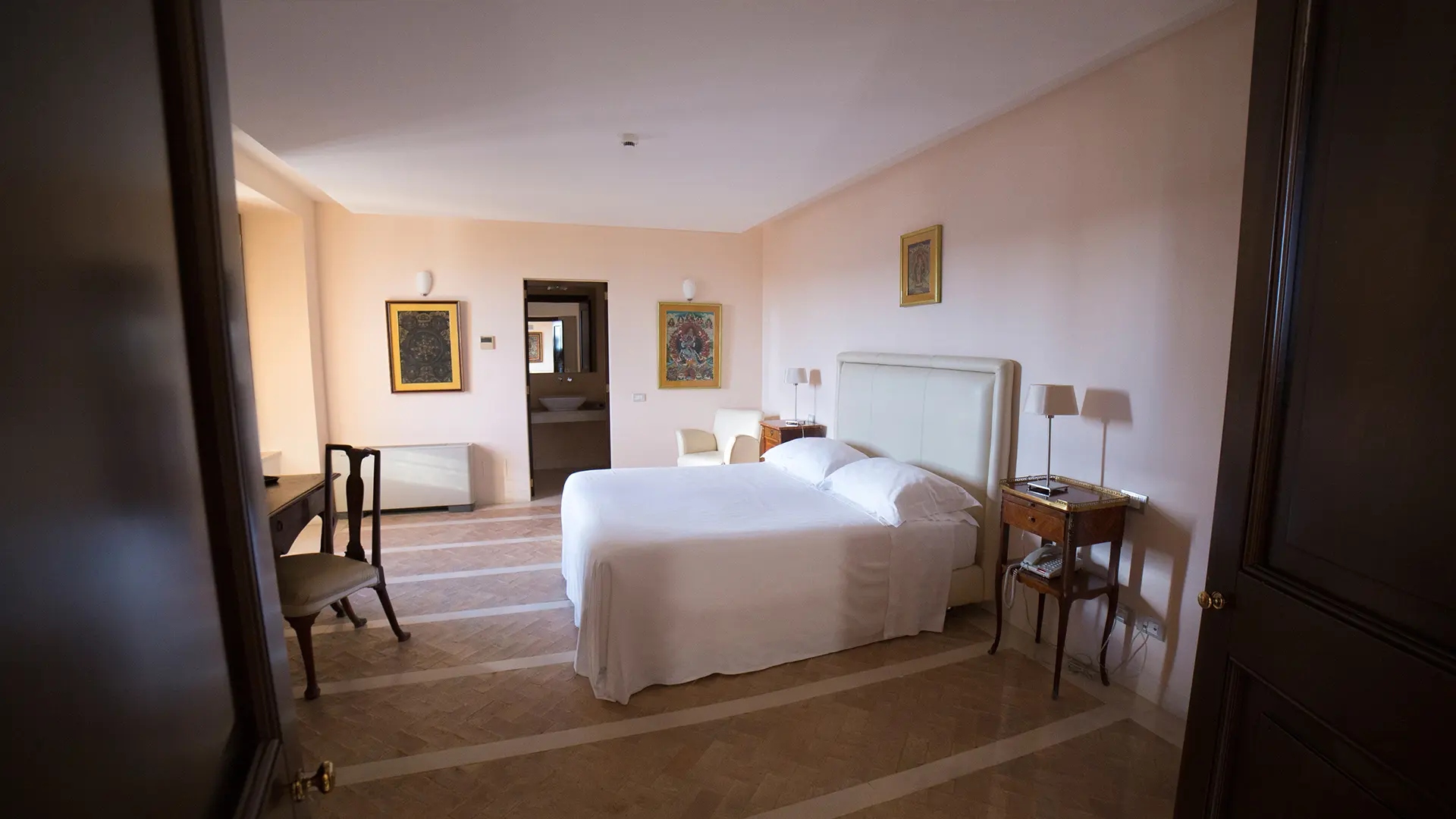 Palazzo Viceconte, Room