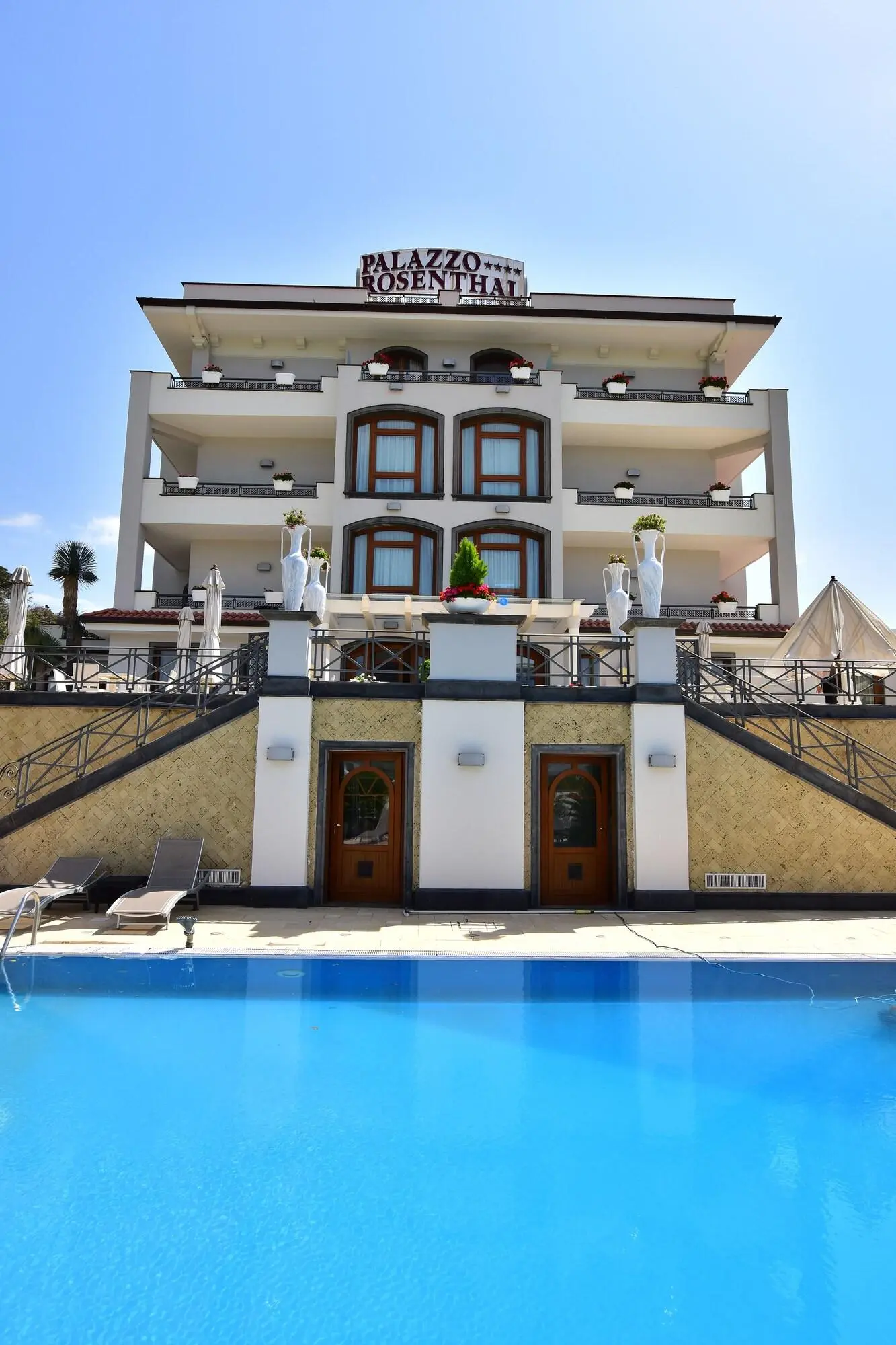Palazzo Rosenthal Vesuview Resort, General view