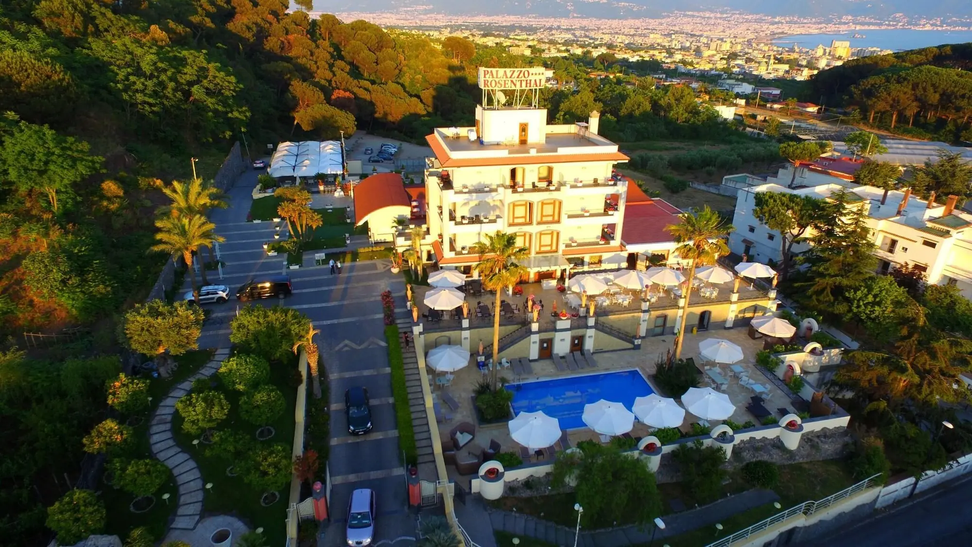 Palazzo Rosenthal Vesuview Resort, General view