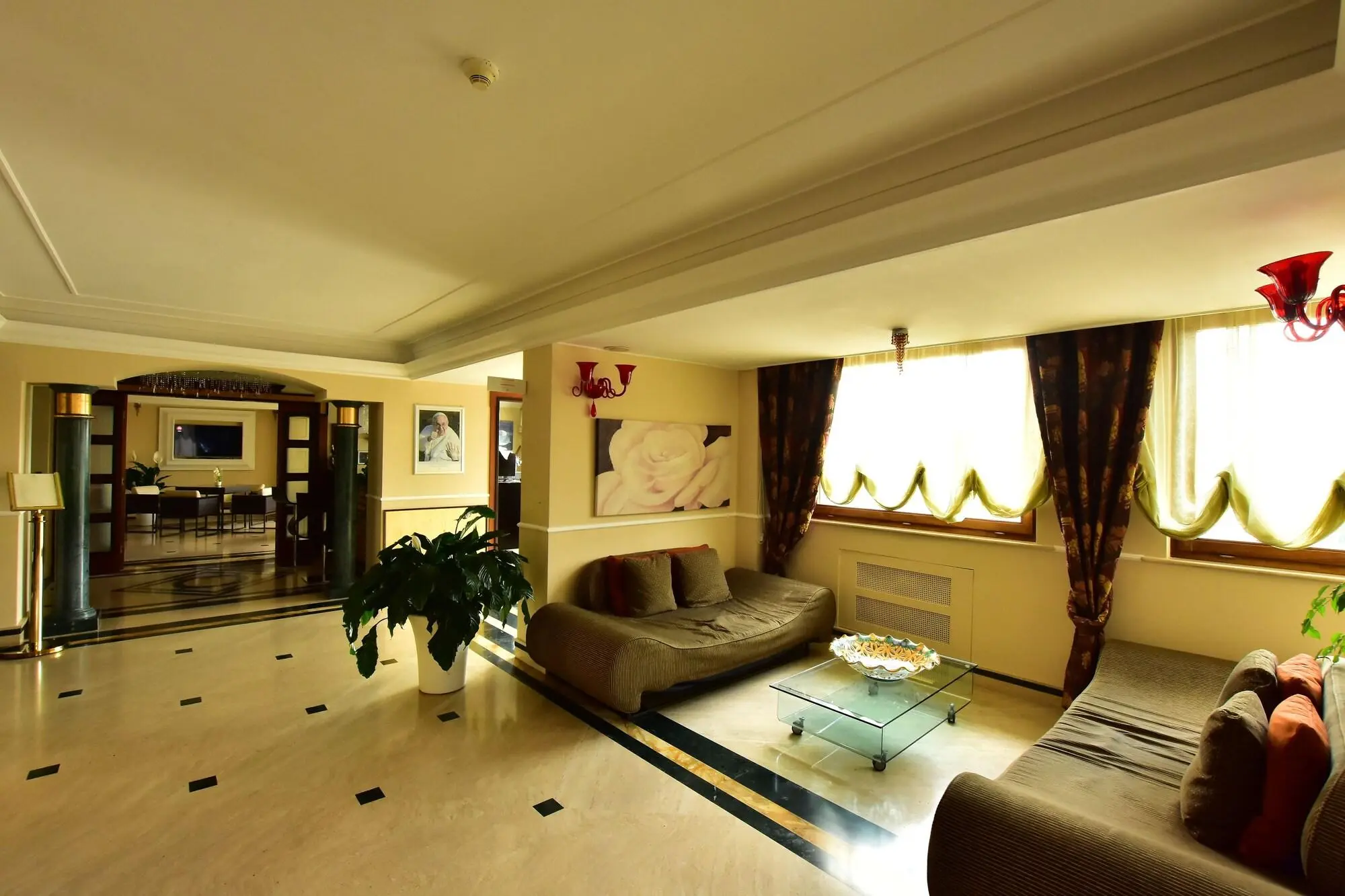 Palazzo Rosenthal Vesuview Resort, Lobby