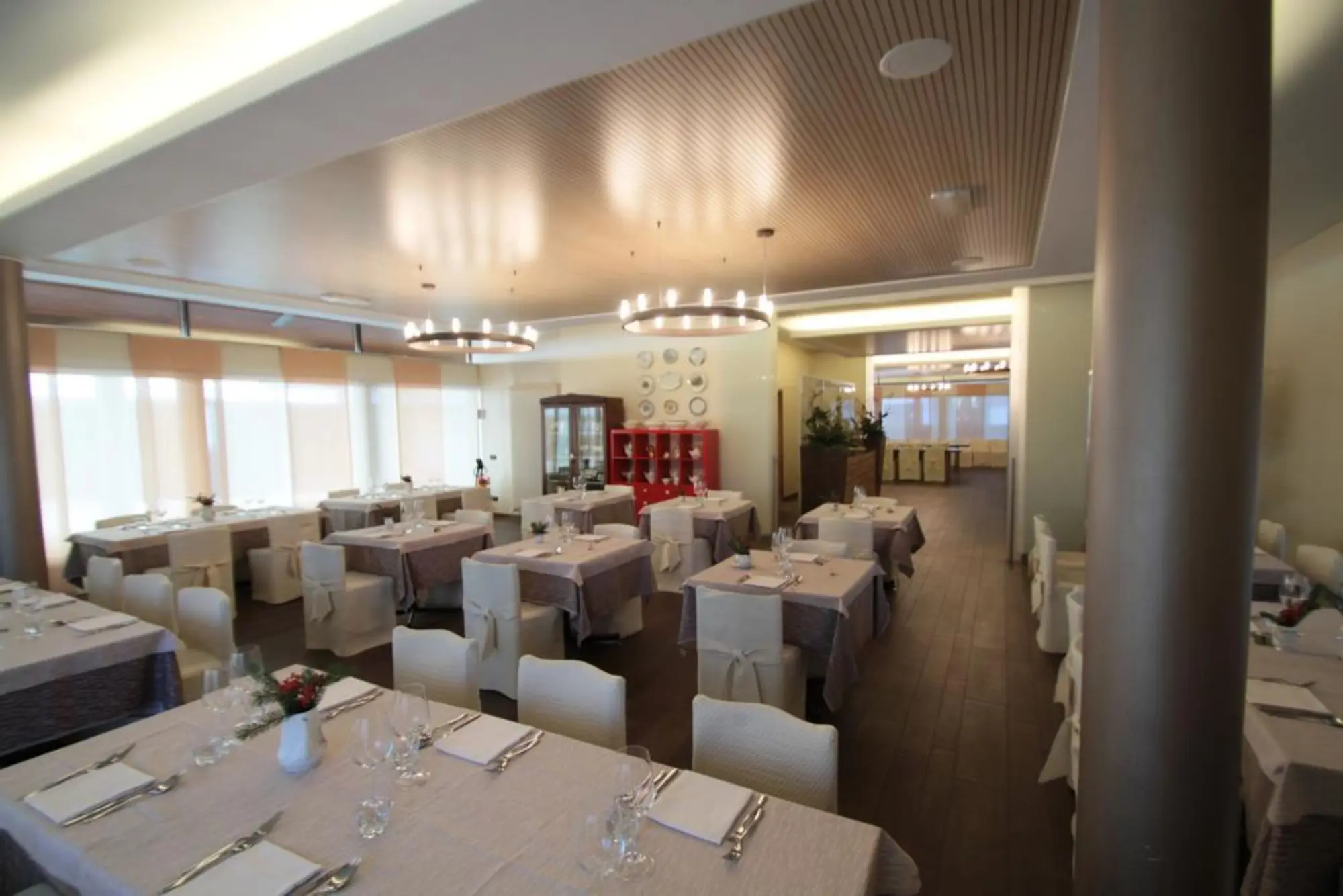 Monica Hotel Fiera, Restaurant