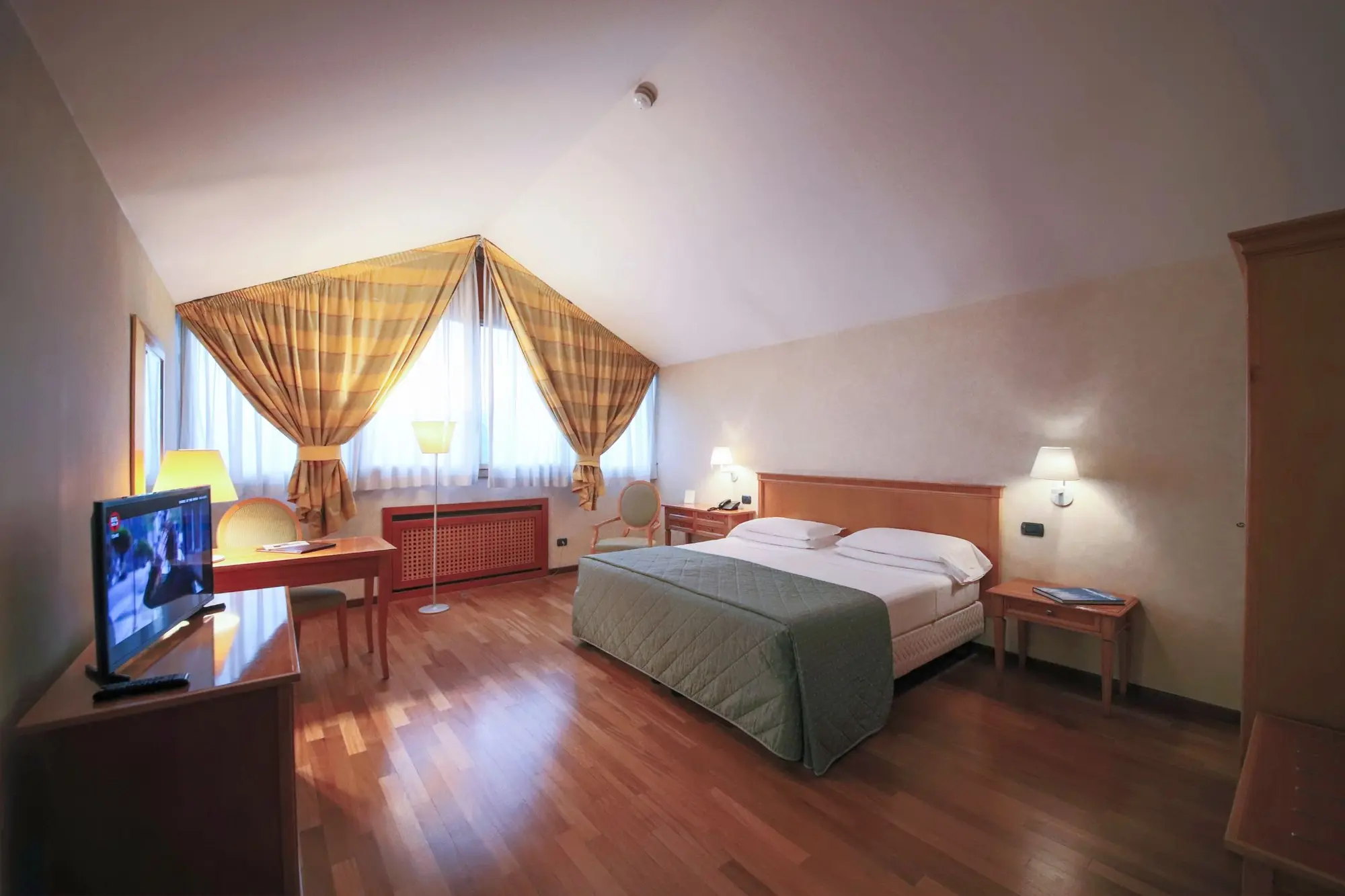 Monica Hotel Fiera, Room