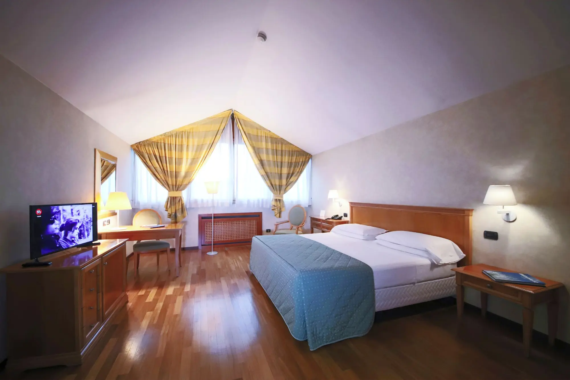 Monica Hotel Fiera, Room