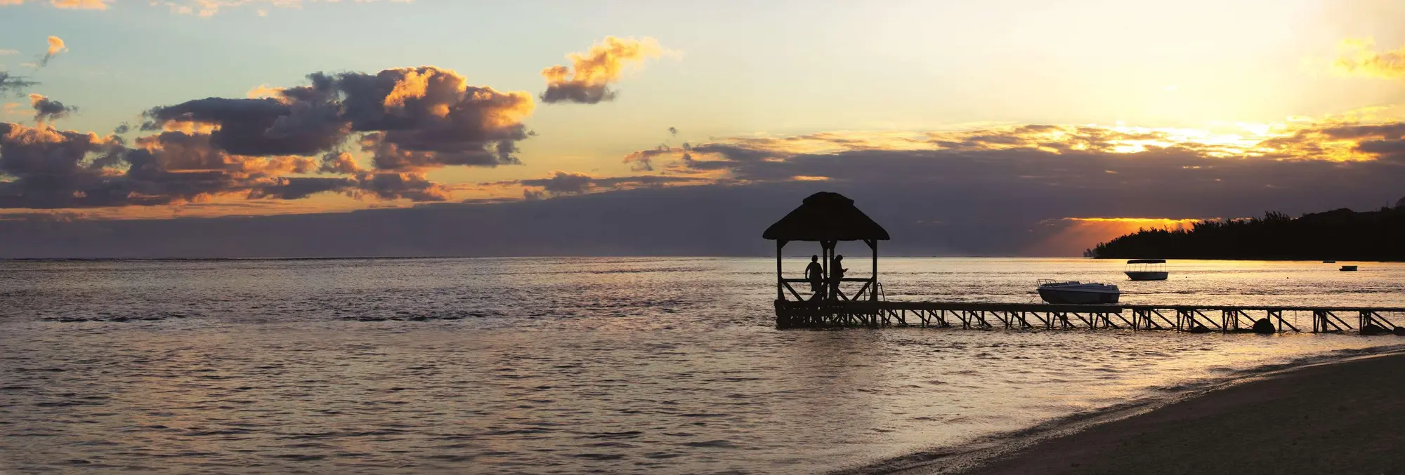Outrigger Mauritius Beach Resort, General view