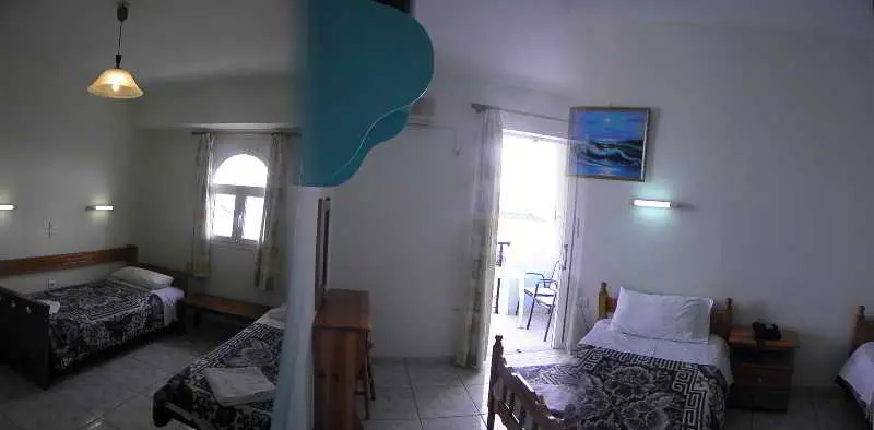 Vossos, Room