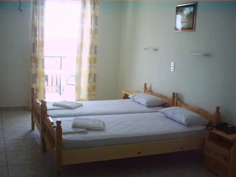 Vossos, Room