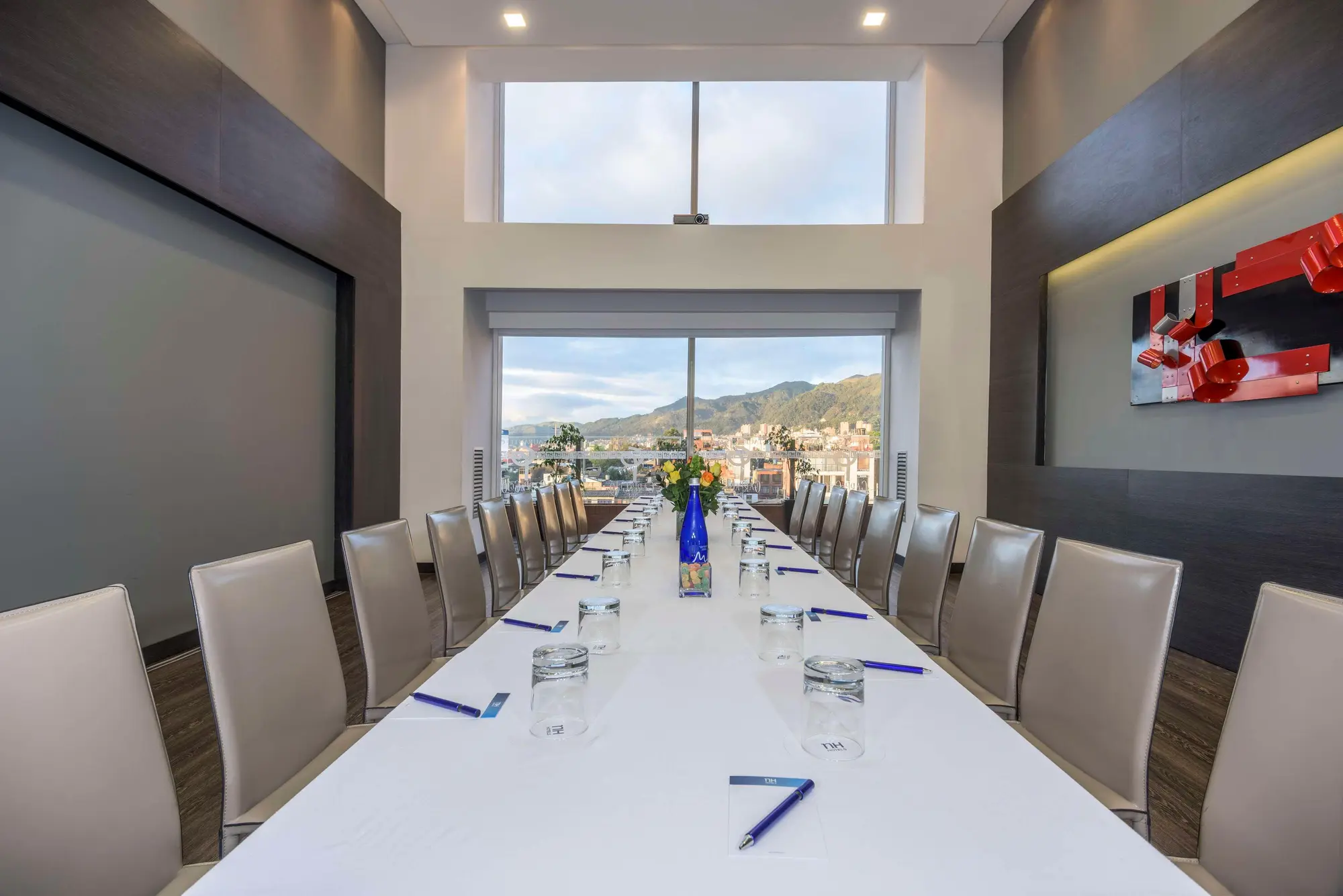 NH Bogotá Urban 26 Royal, Conferences