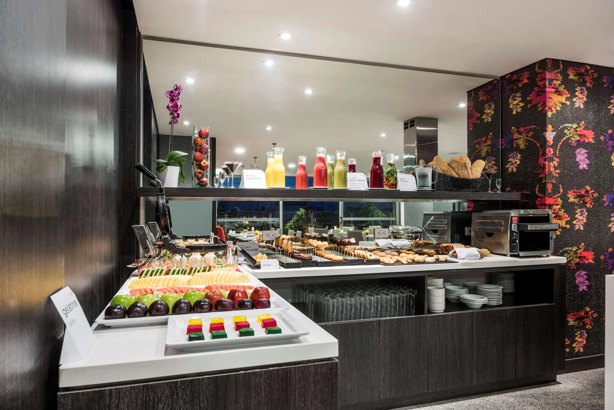 NH Bogotá Urban 26 Royal, Restaurant