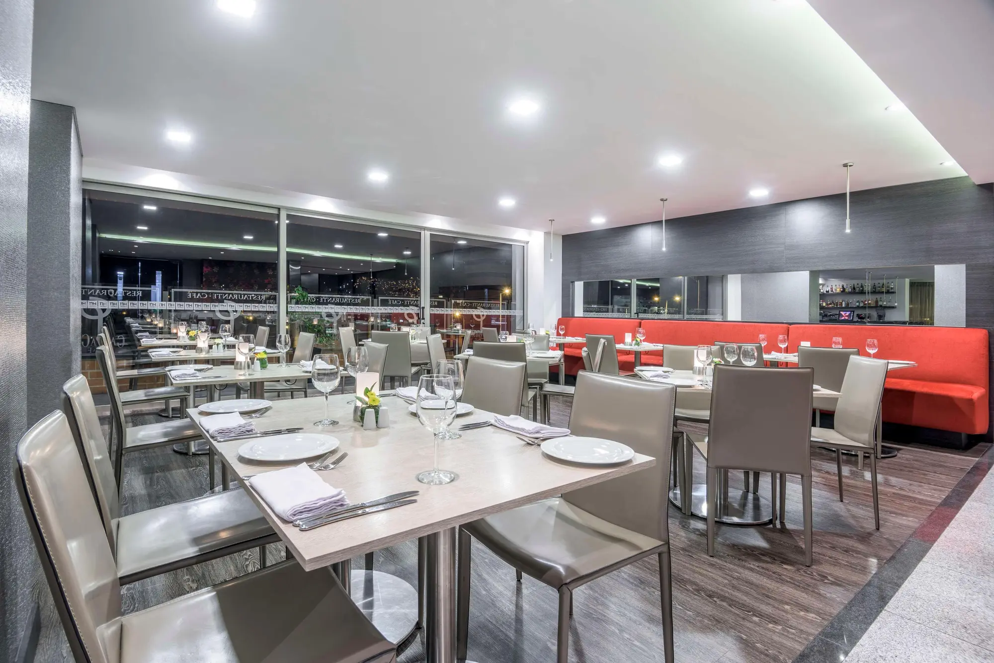 NH Bogotá Urban 26 Royal, Restaurant