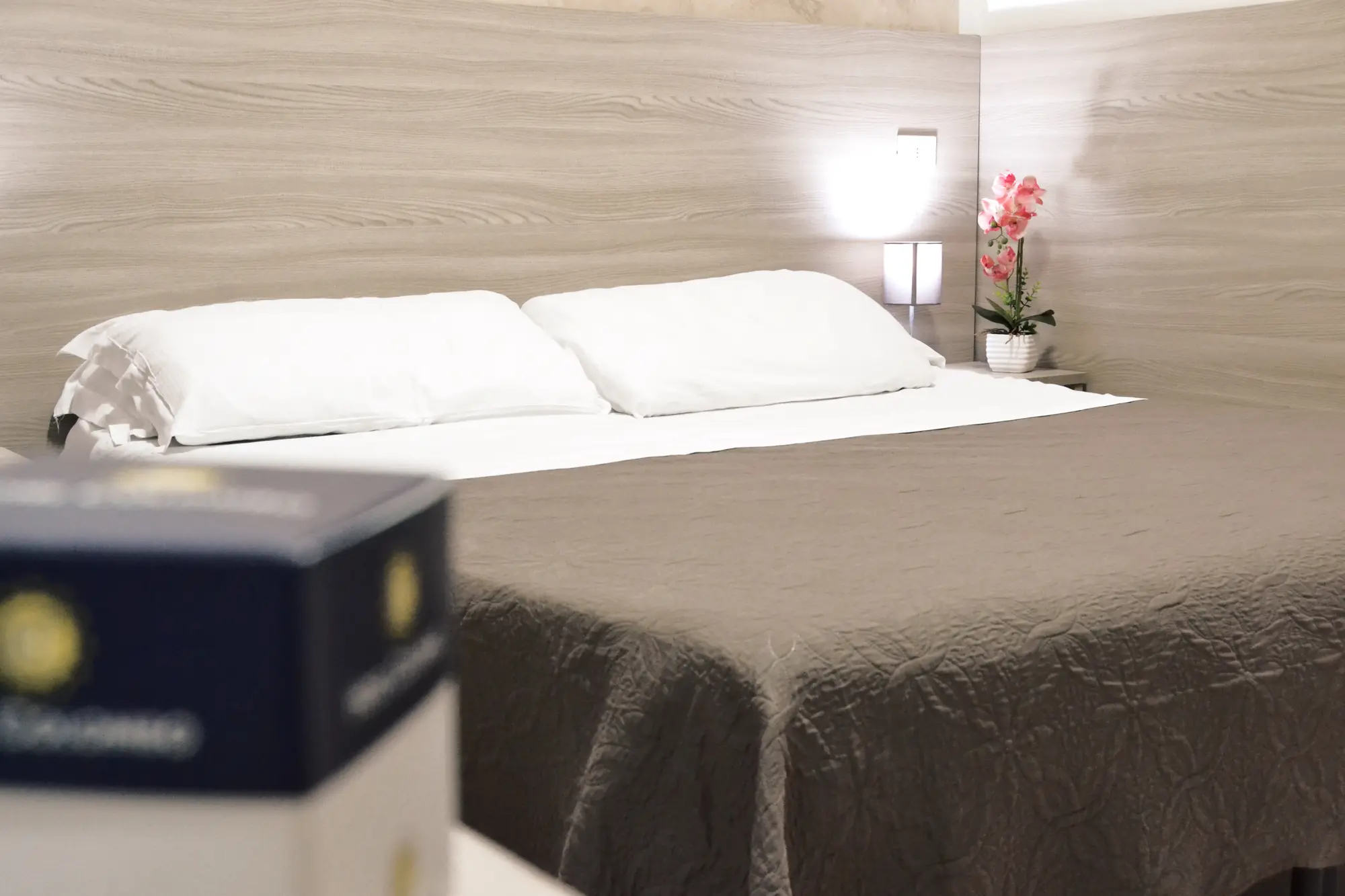 Colombo, Room