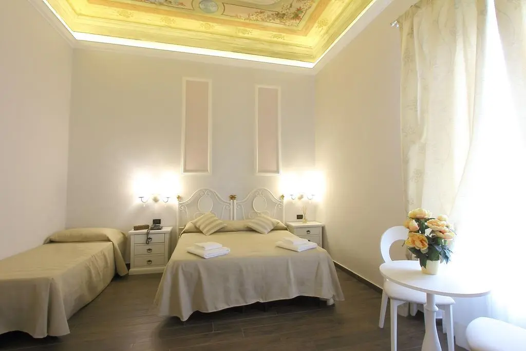 Ferrucci, Room