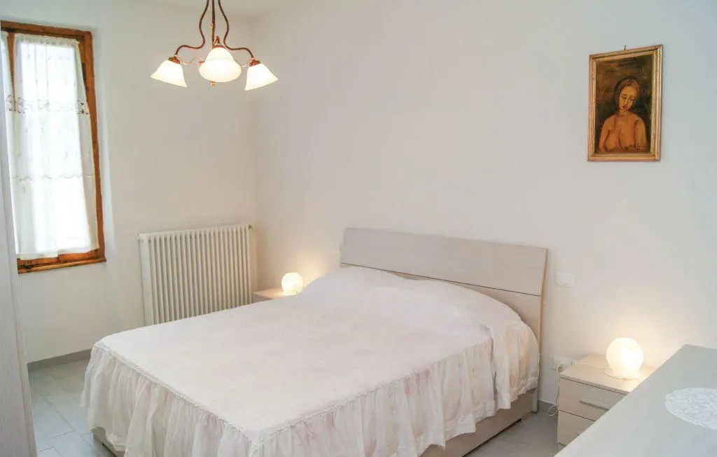 Ferrucci, Room