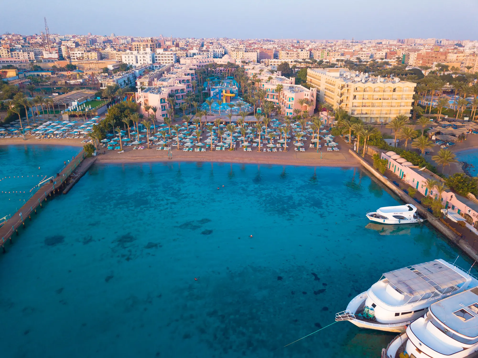 Le Pacha Resort, Beach