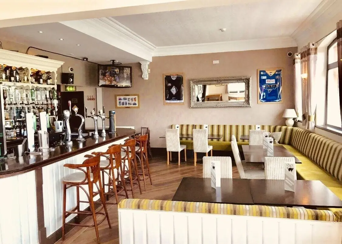 The Whittington & Cat, Bar