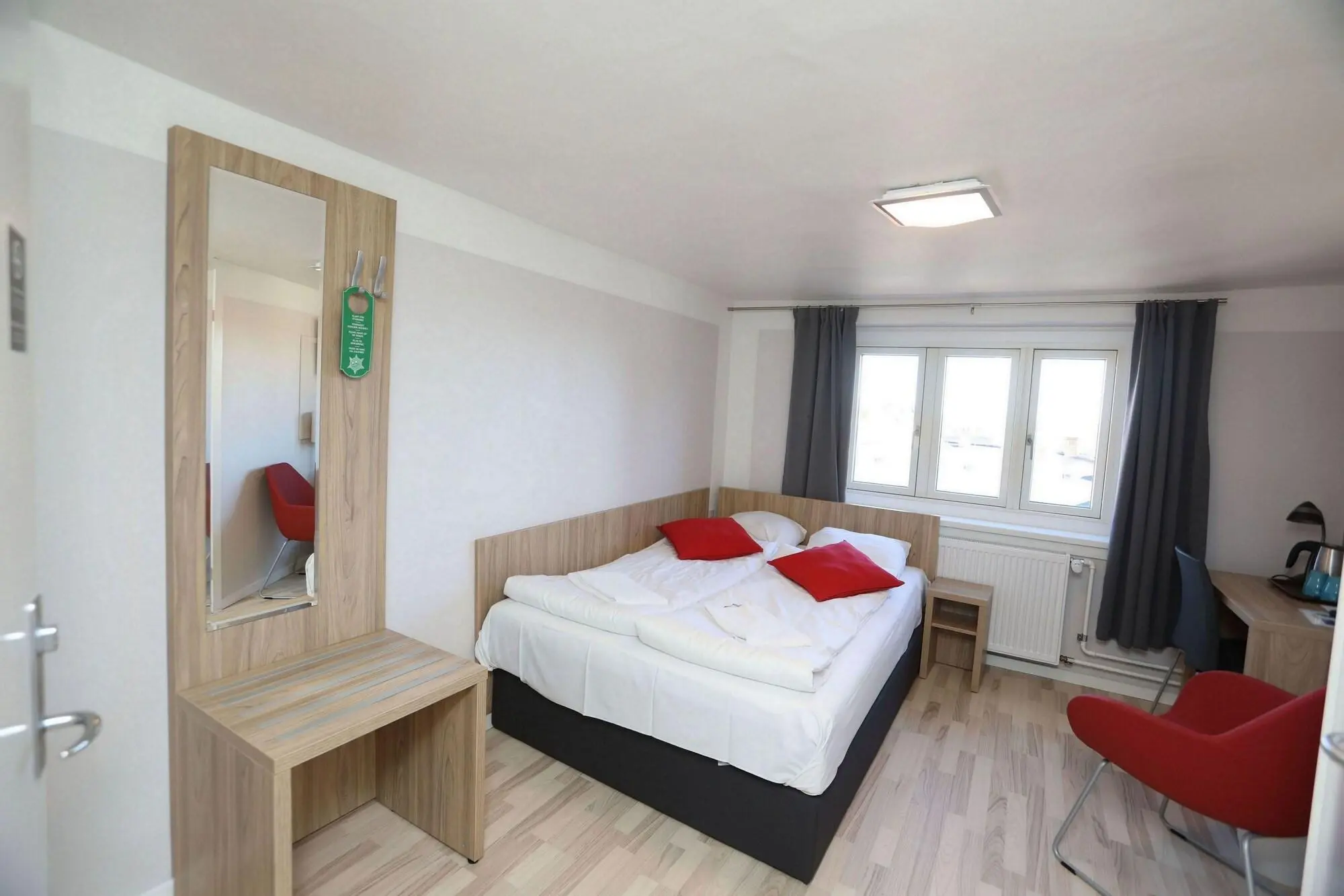 Skandia, Room