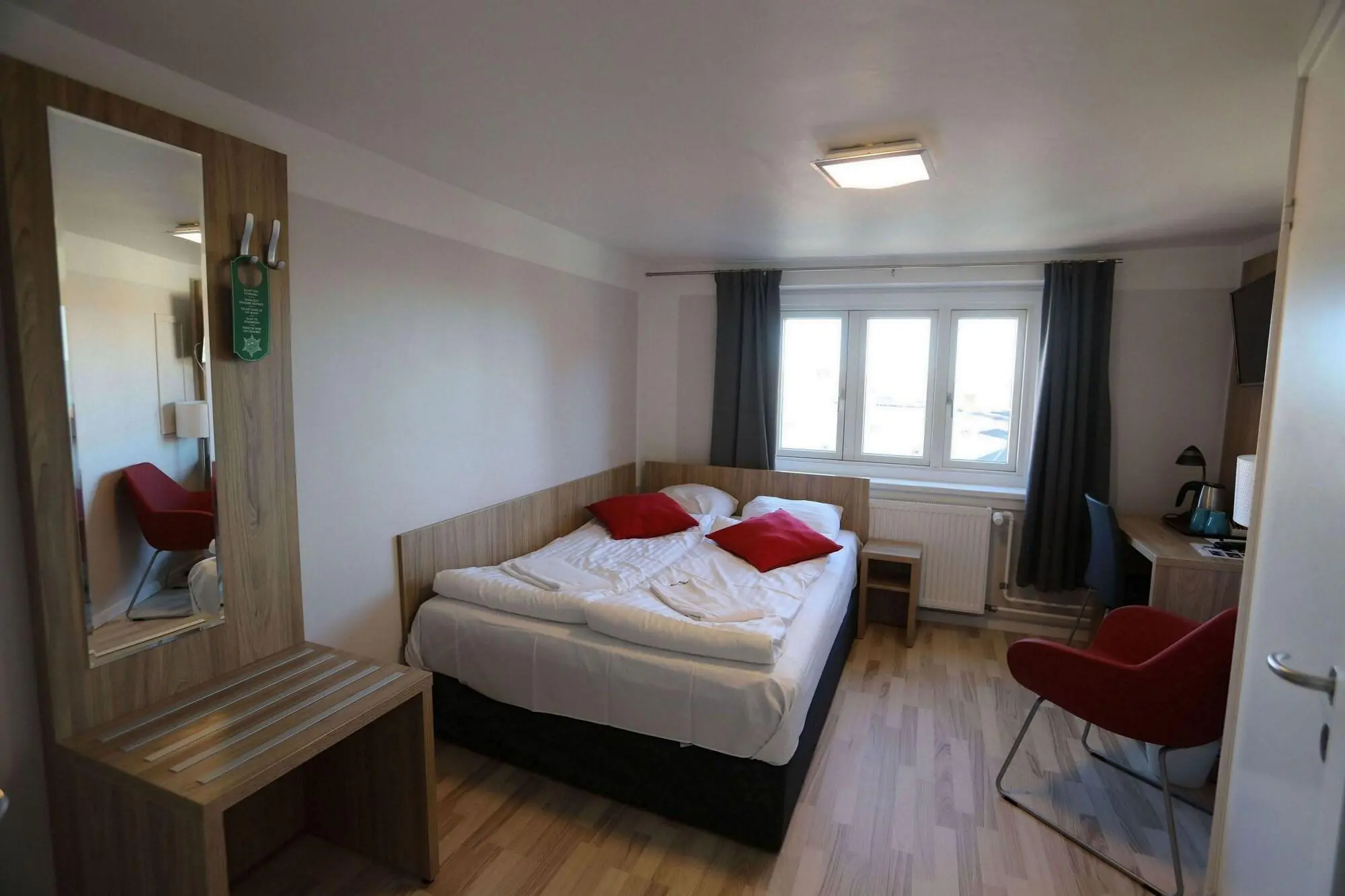 Skandia, Room