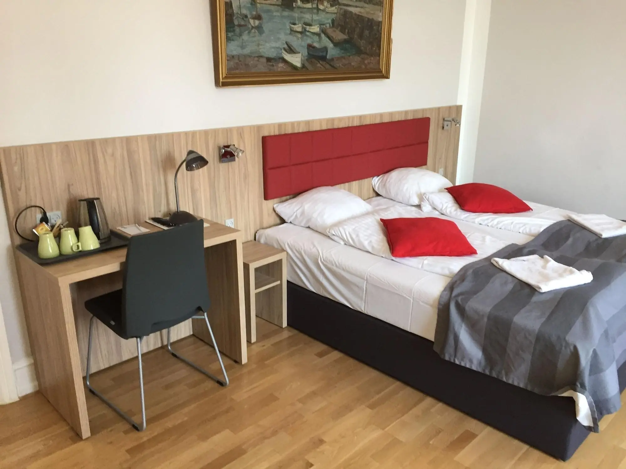 Skandia, Room