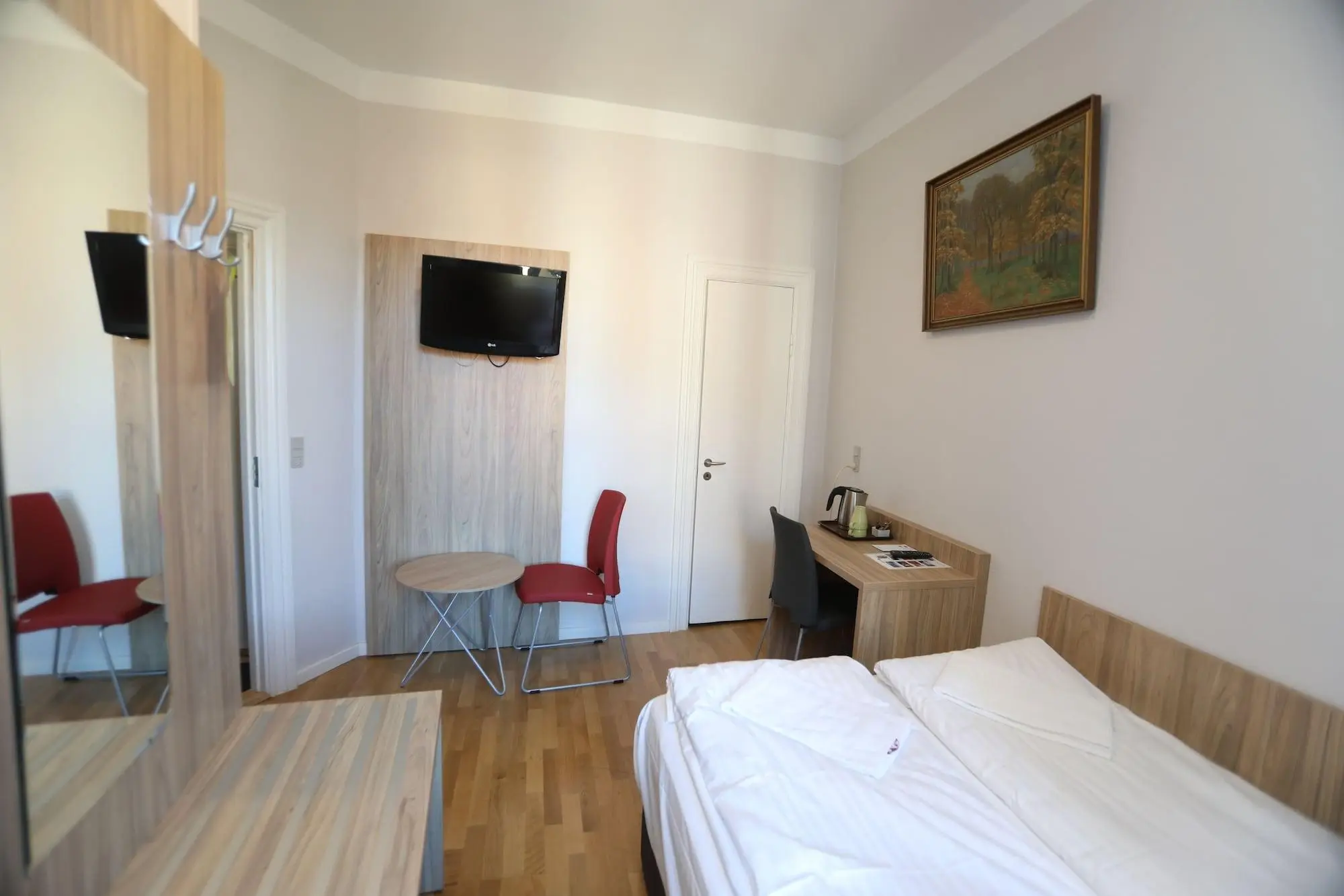 Skandia, Room
