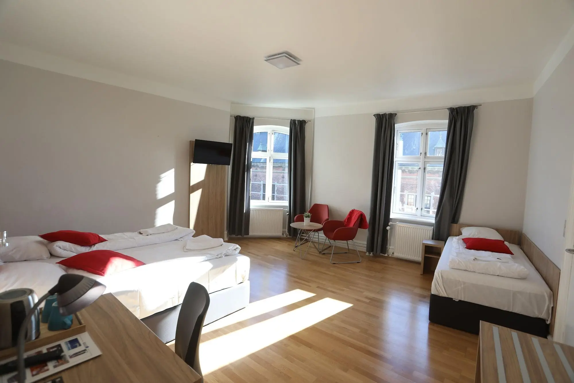 Skandia, Room